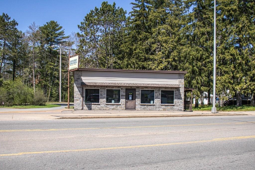 906 N CENTER AVENUE, Merrill, Wisconsin 54452, ,Commercial/industrial,For Sale,906 N CENTER AVENUE,22602188