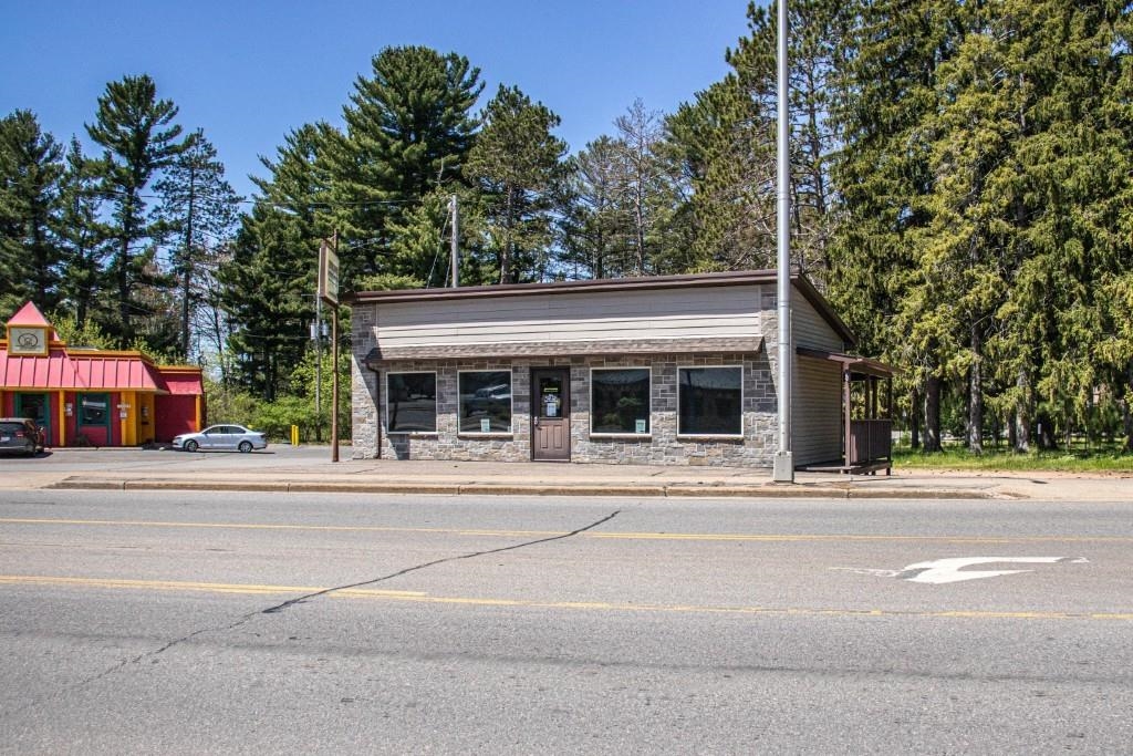 906 N CENTER AVENUE, Merrill, Wisconsin 54452, ,Commercial/industrial,For Sale,906 N CENTER AVENUE,22602188