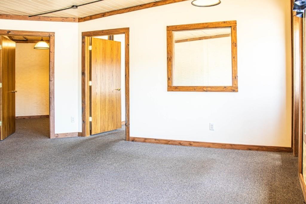 906 N CENTER AVENUE, Merrill, Wisconsin 54452, ,Commercial/industrial,For Sale,906 N CENTER AVENUE,22602188