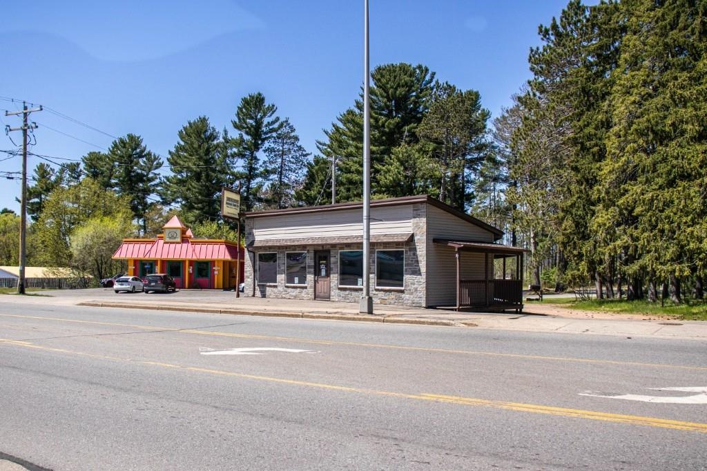 906 N CENTER AVENUE, Merrill, Wisconsin 54452, ,Commercial/industrial,For Sale,906 N CENTER AVENUE,22602188