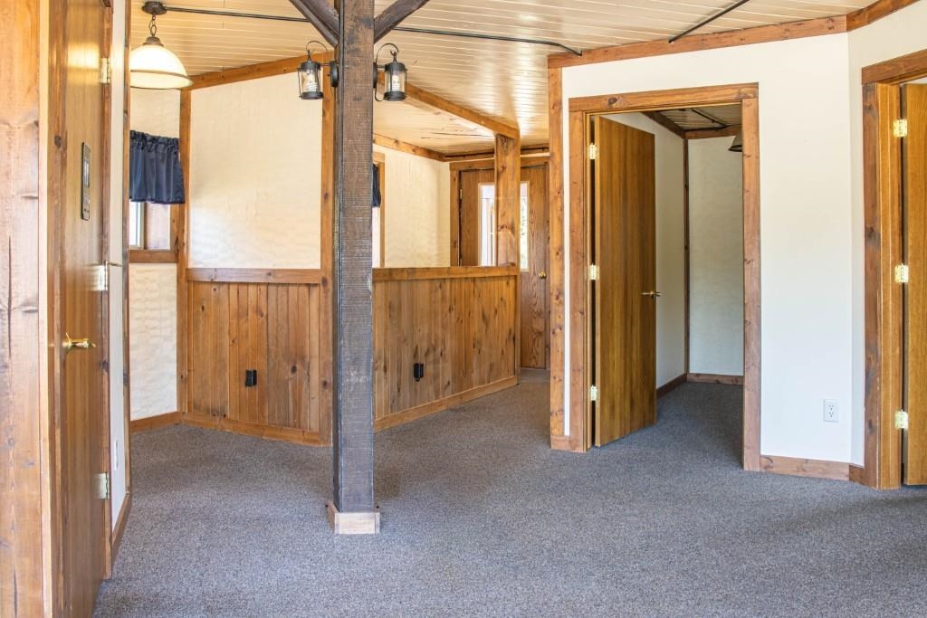906 N CENTER AVENUE, Merrill, Wisconsin 54452, ,Commercial/industrial,For Sale,906 N CENTER AVENUE,22602188