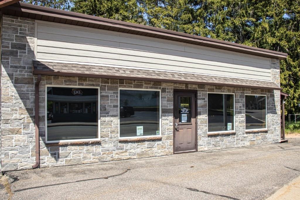 906 N CENTER AVENUE, Merrill, Wisconsin 54452, ,Commercial/industrial,For Sale,906 N CENTER AVENUE,22602188