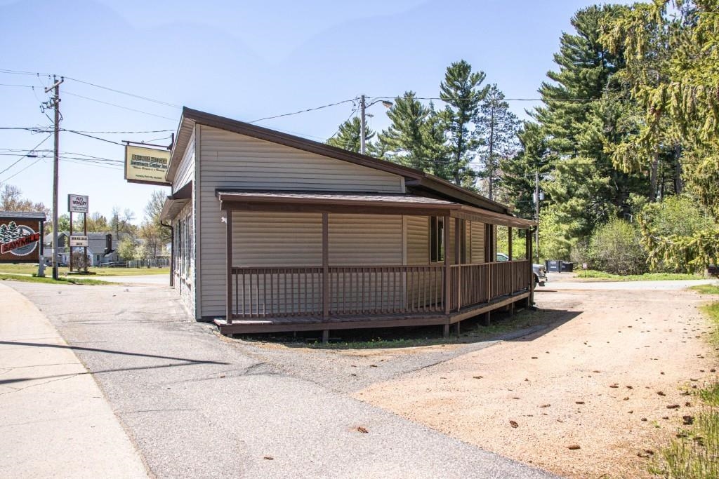 906 N CENTER AVENUE, Merrill, Wisconsin 54452, ,Commercial/industrial,For Sale,906 N CENTER AVENUE,22602188