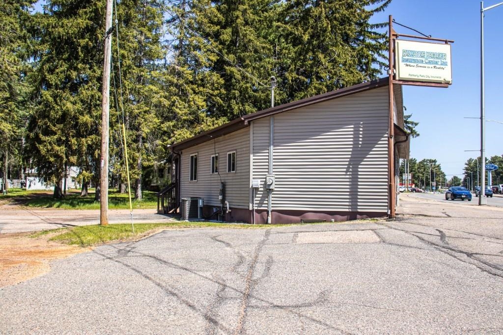 906 N CENTER AVENUE, Merrill, Wisconsin 54452, ,Commercial/industrial,For Sale,906 N CENTER AVENUE,22602188
