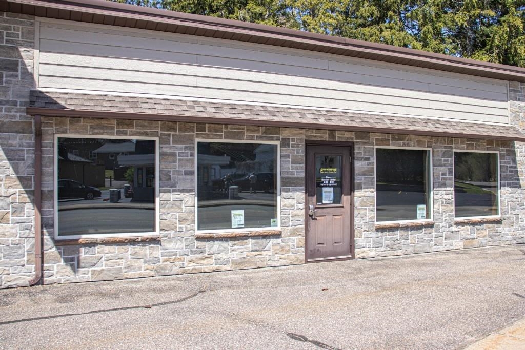906 N CENTER AVENUE, Merrill, Wisconsin 54452, ,Commercial/industrial,For Sale,906 N CENTER AVENUE,22602188