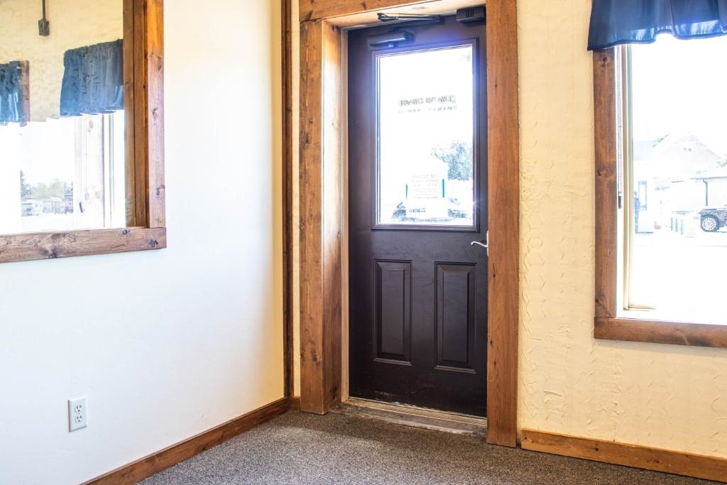 906 N CENTER AVENUE, Merrill, Wisconsin 54452, ,Commercial/industrial,For Sale,906 N CENTER AVENUE,22602188