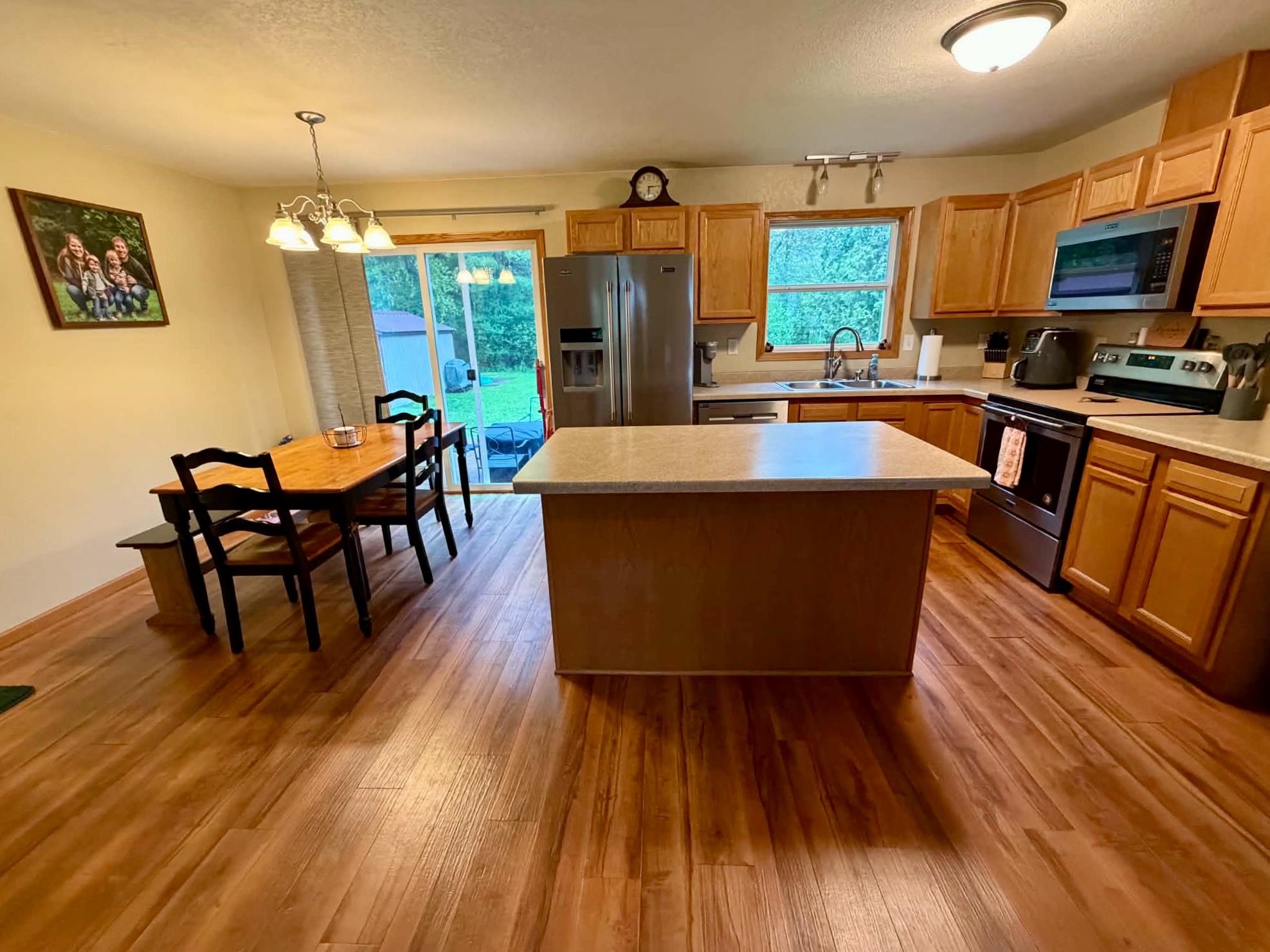 424 BILLINGS AVENUE, Medford, Wisconsin 54451, 3 Bedrooms Bedrooms, ,2 BathroomsBathrooms,Residential,For Sale,424 BILLINGS AVENUE,22602190