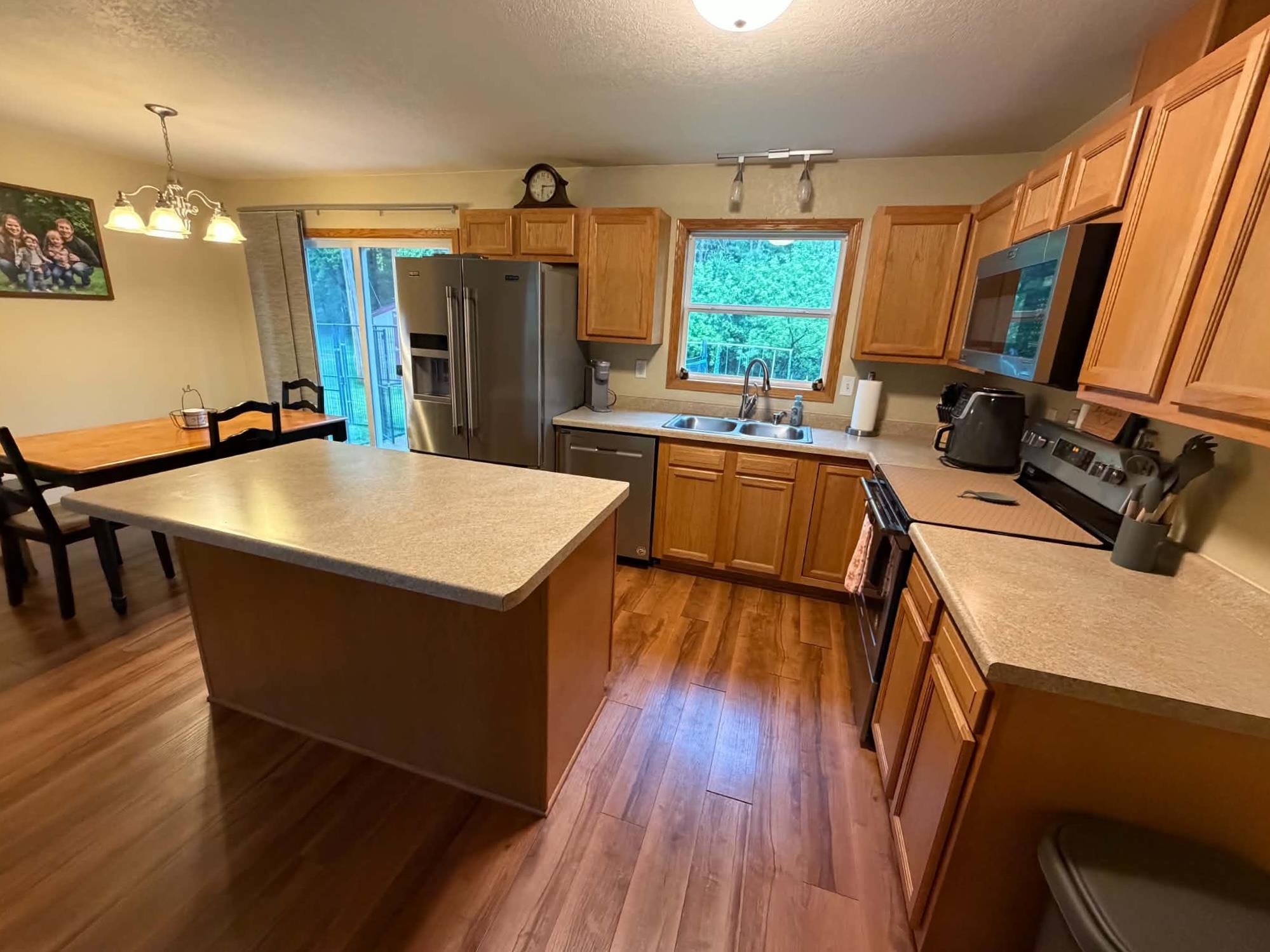 424 BILLINGS AVENUE, Medford, Wisconsin 54451, 3 Bedrooms Bedrooms, ,2 BathroomsBathrooms,Residential,For Sale,424 BILLINGS AVENUE,22602190