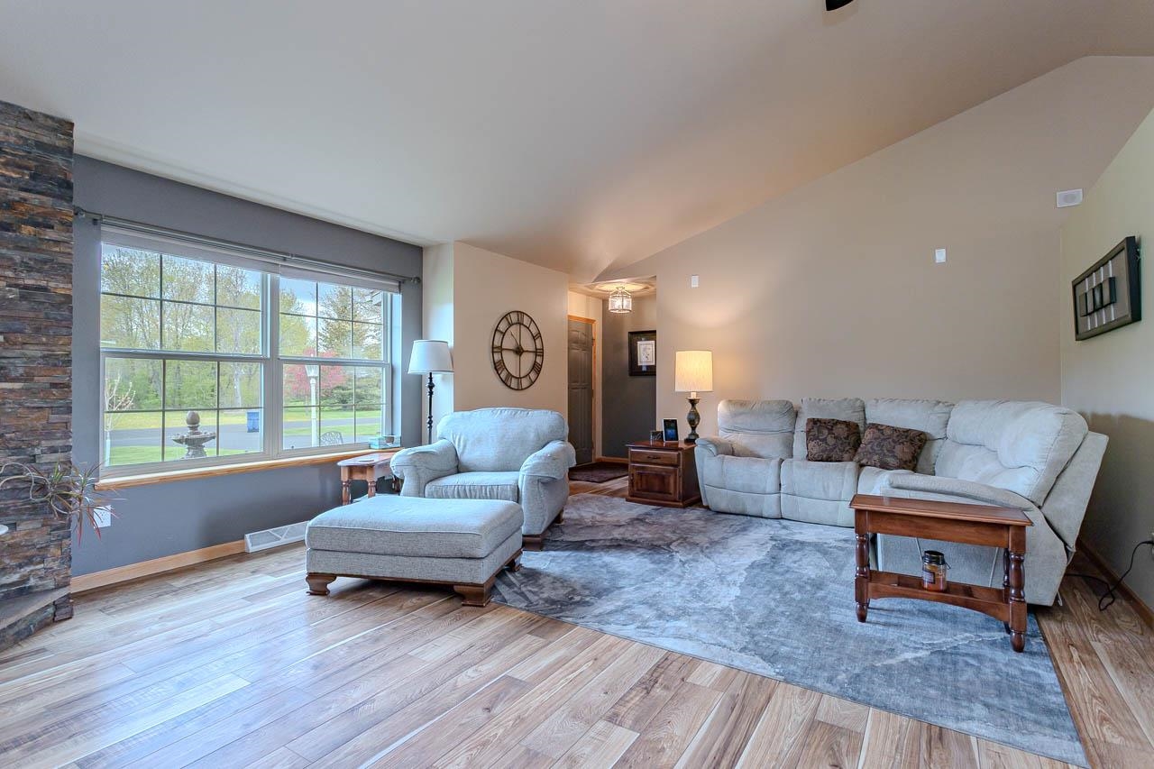 1985 WOODCREST CIRCLE, Kronenwetter, Wisconsin 54455, 4 Bedrooms Bedrooms, ,3 BathroomsBathrooms,Residential,For Sale,1985 WOODCREST CIRCLE,22602196
