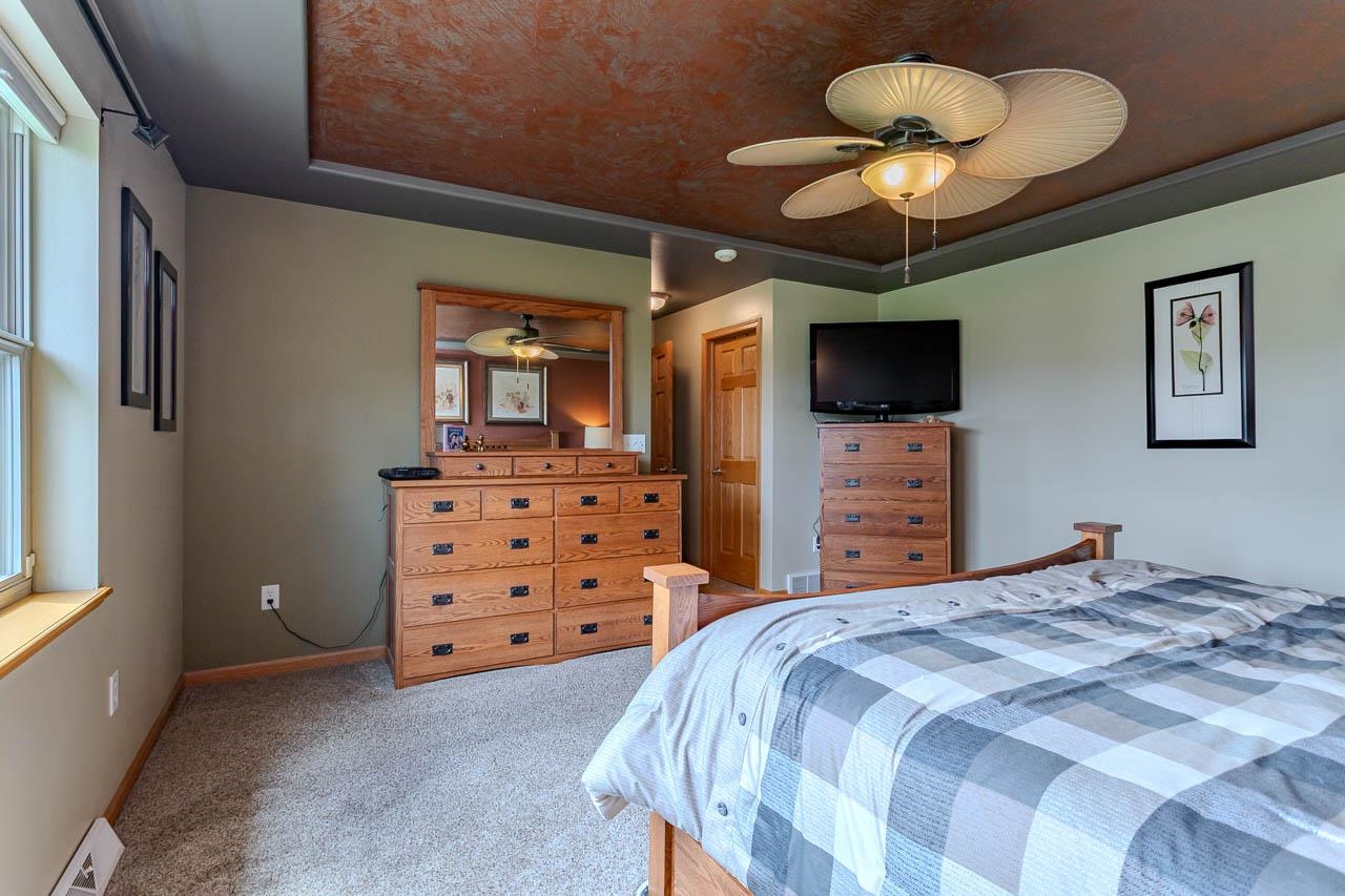 1985 WOODCREST CIRCLE, Kronenwetter, Wisconsin 54455, 4 Bedrooms Bedrooms, ,3 BathroomsBathrooms,Residential,For Sale,1985 WOODCREST CIRCLE,22602196