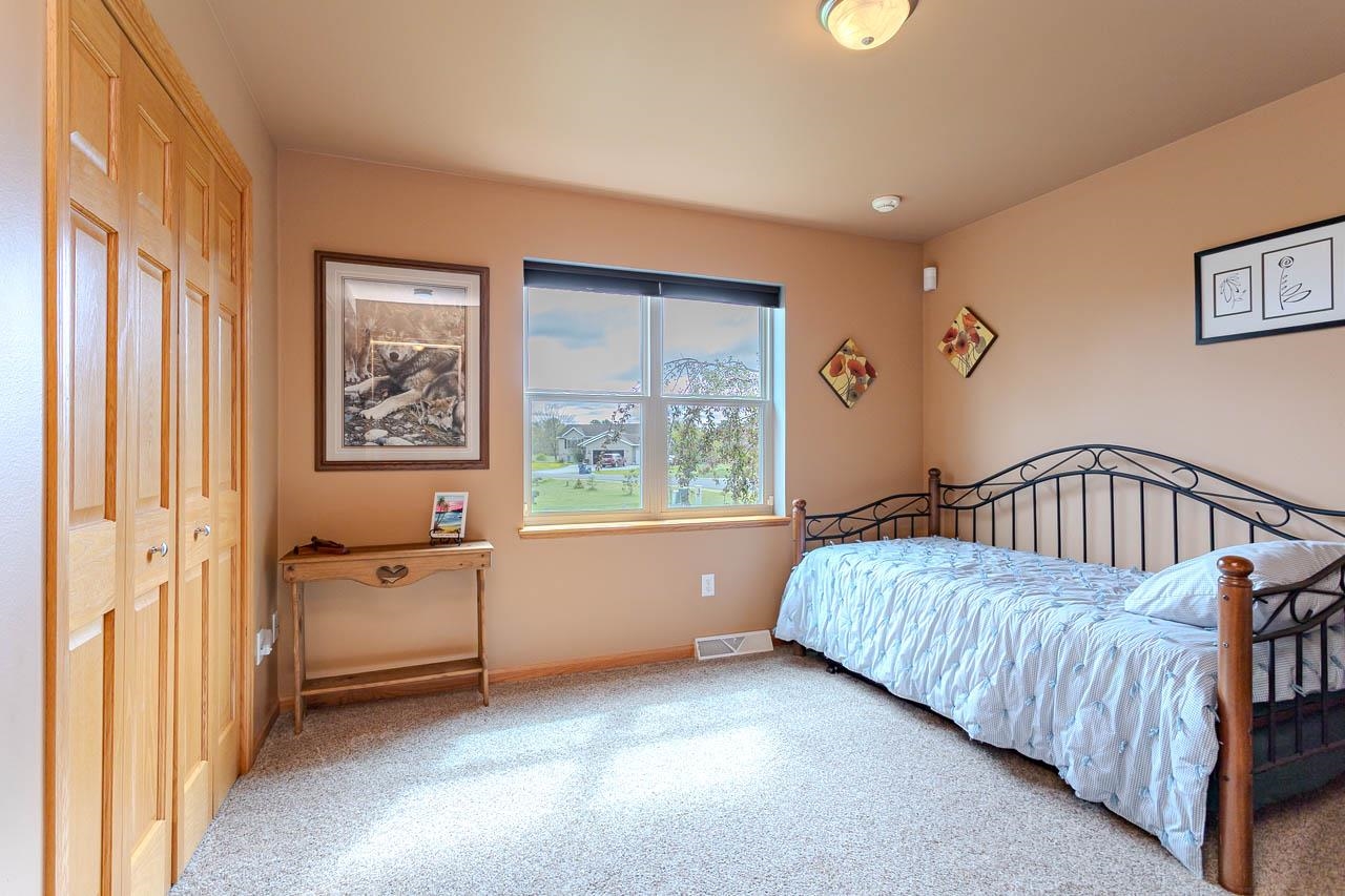 1985 WOODCREST CIRCLE, Kronenwetter, Wisconsin 54455, 4 Bedrooms Bedrooms, ,3 BathroomsBathrooms,Residential,For Sale,1985 WOODCREST CIRCLE,22602196