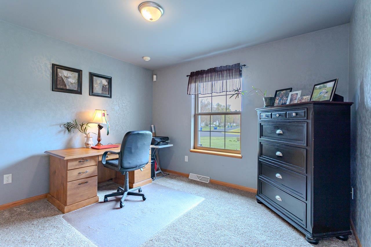 1985 WOODCREST CIRCLE, Kronenwetter, Wisconsin 54455, 4 Bedrooms Bedrooms, ,3 BathroomsBathrooms,Residential,For Sale,1985 WOODCREST CIRCLE,22602196