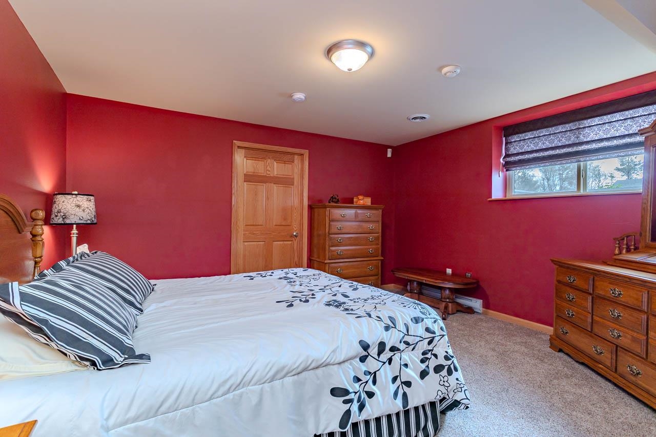 1985 WOODCREST CIRCLE, Kronenwetter, Wisconsin 54455, 4 Bedrooms Bedrooms, ,3 BathroomsBathrooms,Residential,For Sale,1985 WOODCREST CIRCLE,22602196