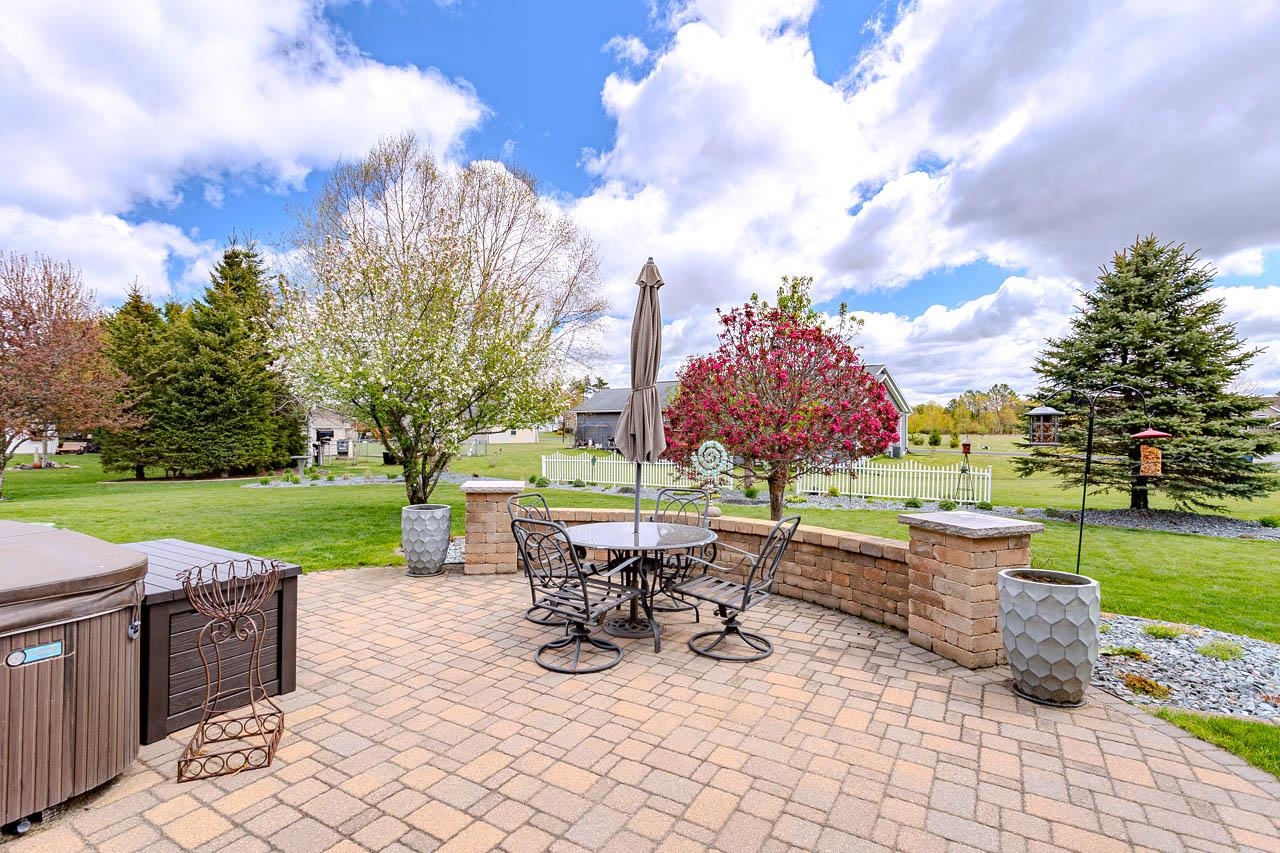1985 WOODCREST CIRCLE, Kronenwetter, Wisconsin 54455, 4 Bedrooms Bedrooms, ,3 BathroomsBathrooms,Residential,For Sale,1985 WOODCREST CIRCLE,22602196