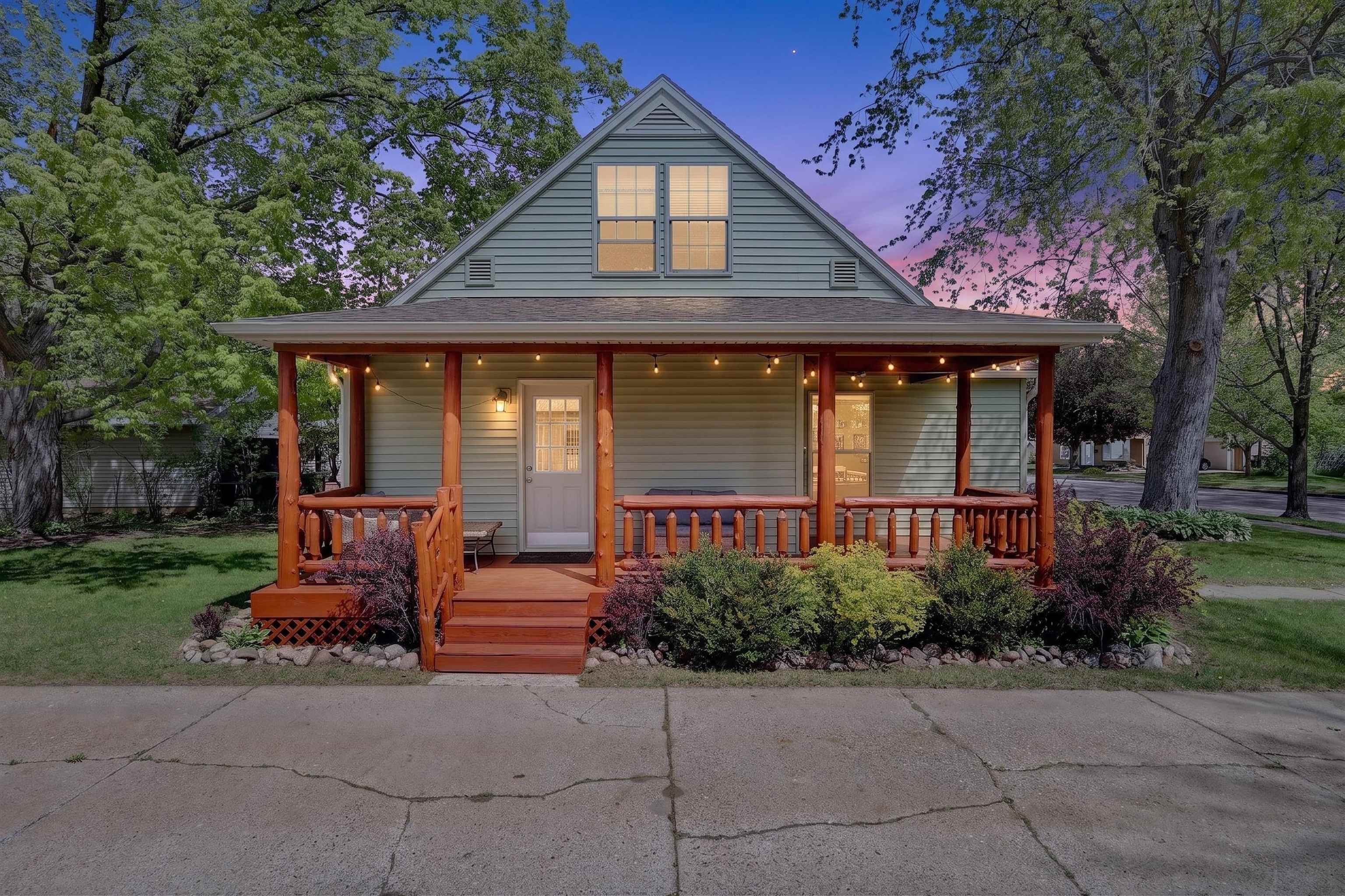 530 HILL STREET, Wisconsin Rapids, Wisconsin 54494, 3 Bedrooms Bedrooms, ,1 BathroomBathrooms,Residential,For Sale,530 HILL STREET,22602197
