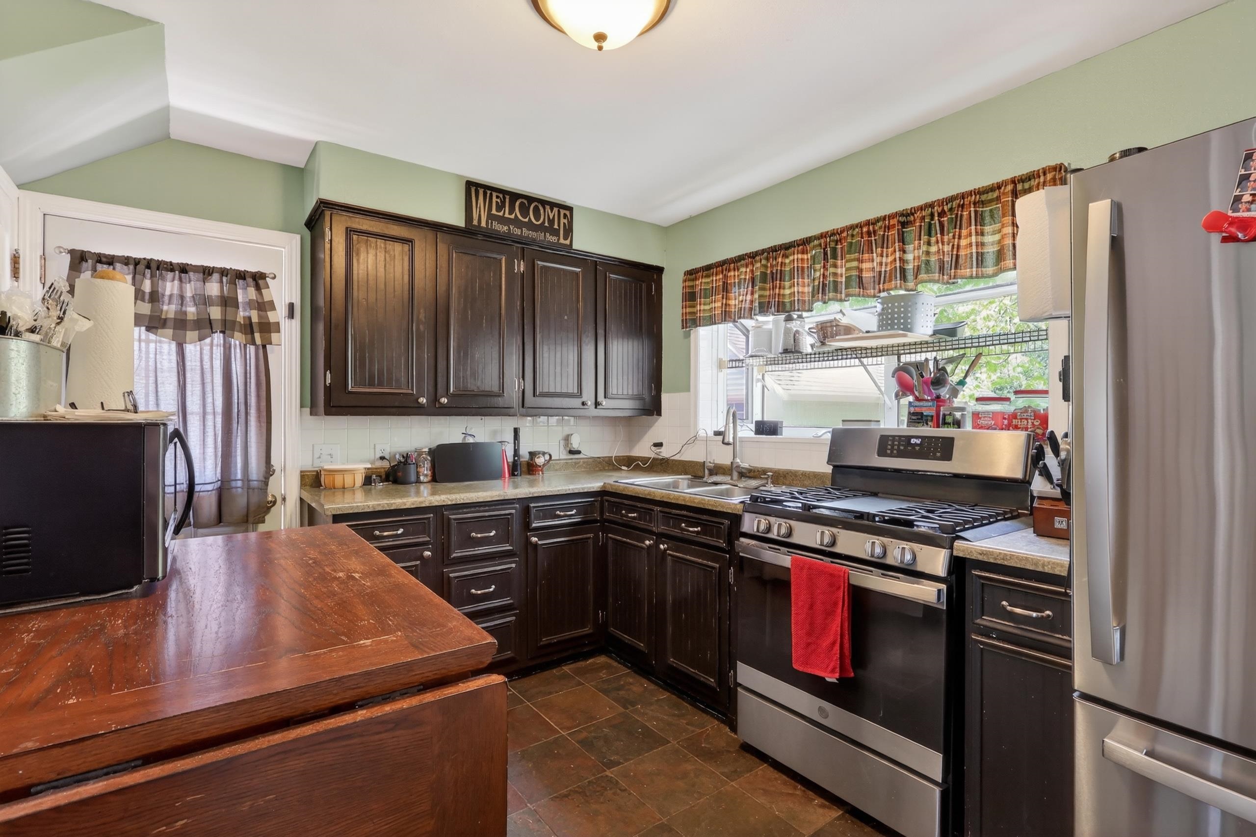 530 HILL STREET, Wisconsin Rapids, Wisconsin 54494, 3 Bedrooms Bedrooms, ,1 BathroomBathrooms,Residential,For Sale,530 HILL STREET,22602197