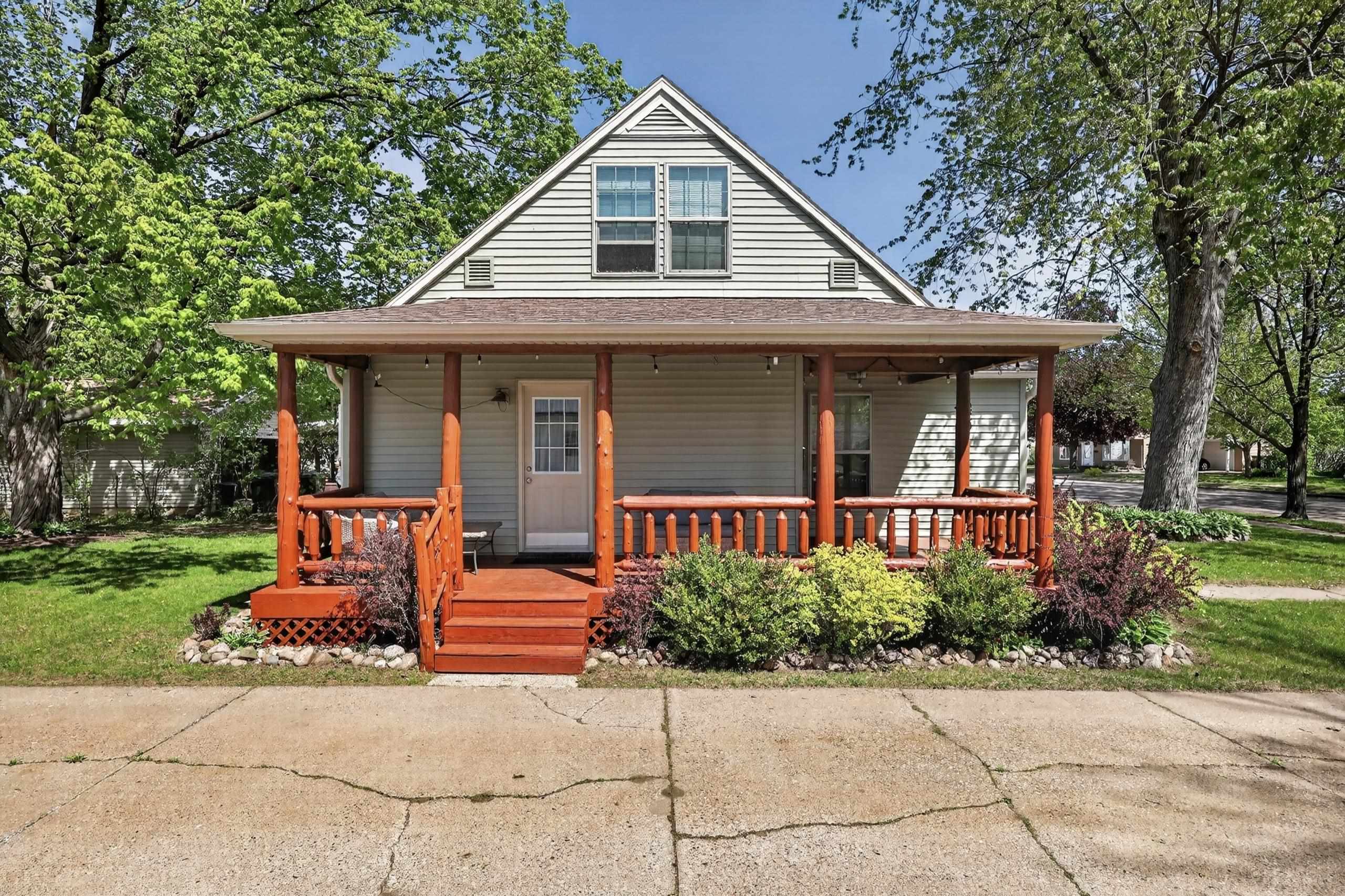 530 HILL STREET, Wisconsin Rapids, Wisconsin 54494, 3 Bedrooms Bedrooms, ,1 BathroomBathrooms,Residential,For Sale,530 HILL STREET,22602197