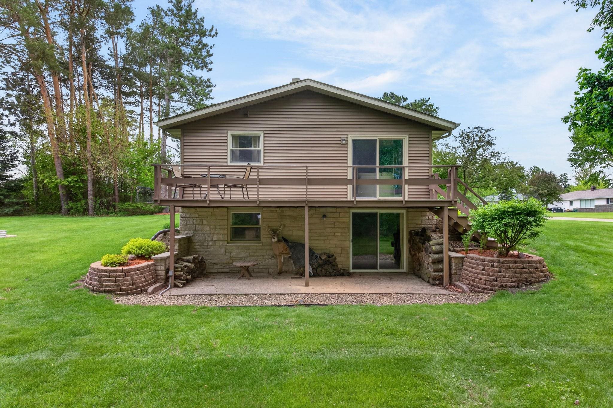 1161 WEEPING WILLOW DRIVE, Wisconsin Rapids, Wisconsin 54494, 3 Bedrooms Bedrooms, ,2 BathroomsBathrooms,Residential,For Sale,1161 WEEPING WILLOW DRIVE,22602198