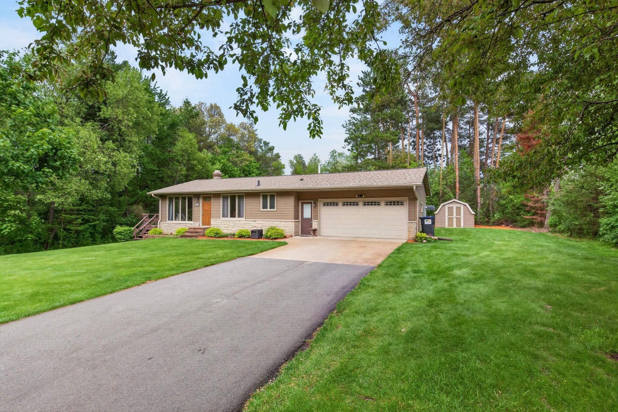 1161 WEEPING WILLOW DRIVE, Wisconsin Rapids, Wisconsin 54494, 3 Bedrooms Bedrooms, ,2 BathroomsBathrooms,Residential,For Sale,1161 WEEPING WILLOW DRIVE,22602198