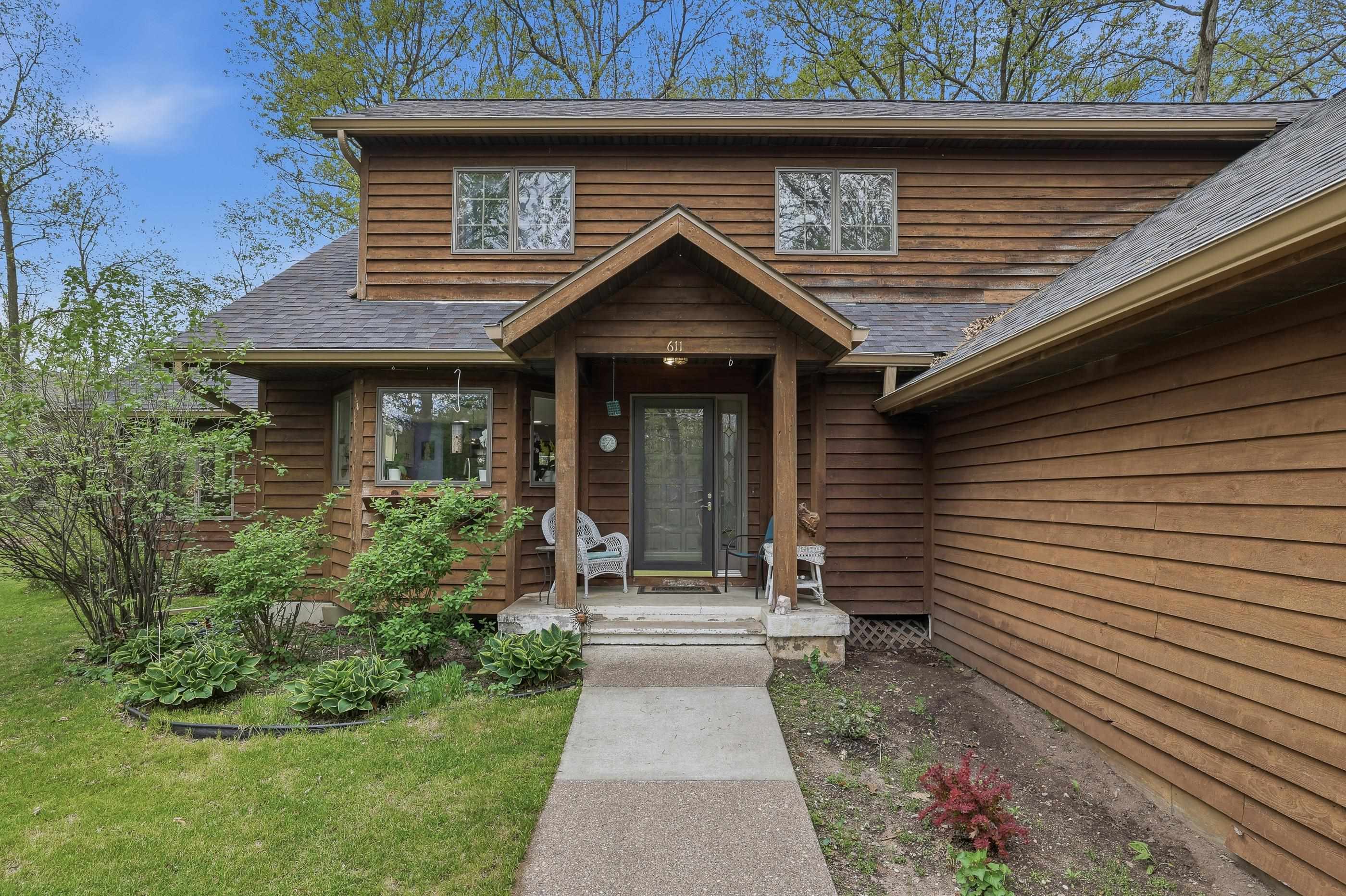 611 HONEY BEAR COURT, Waupaca, Wisconsin 54981, 3 Bedrooms Bedrooms, ,3 BathroomsBathrooms,Residential,For Sale,611 HONEY BEAR COURT,22602201