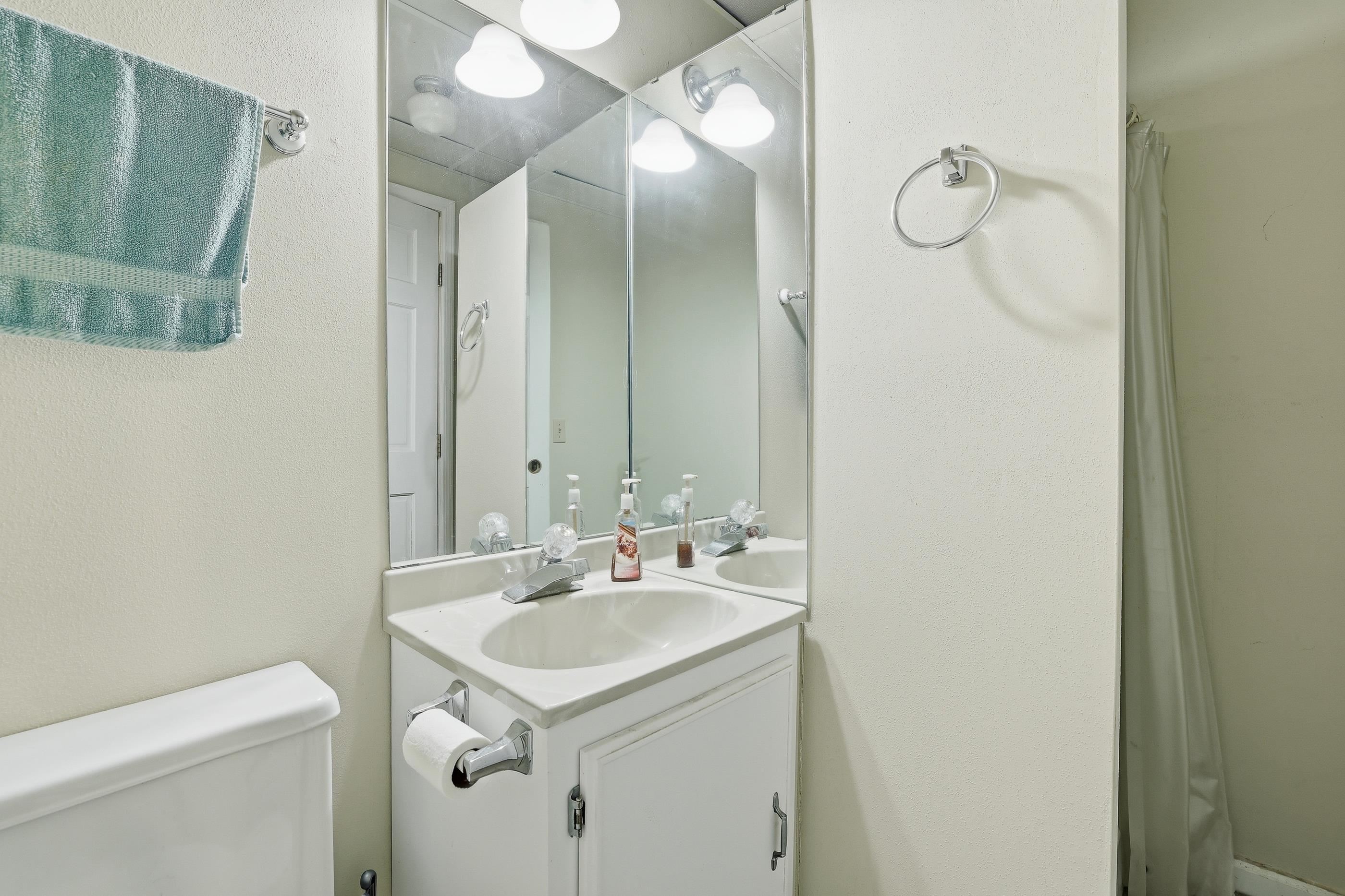 611 HONEY BEAR COURT, Waupaca, Wisconsin 54981, 3 Bedrooms Bedrooms, ,3 BathroomsBathrooms,Residential,For Sale,611 HONEY BEAR COURT,22602201