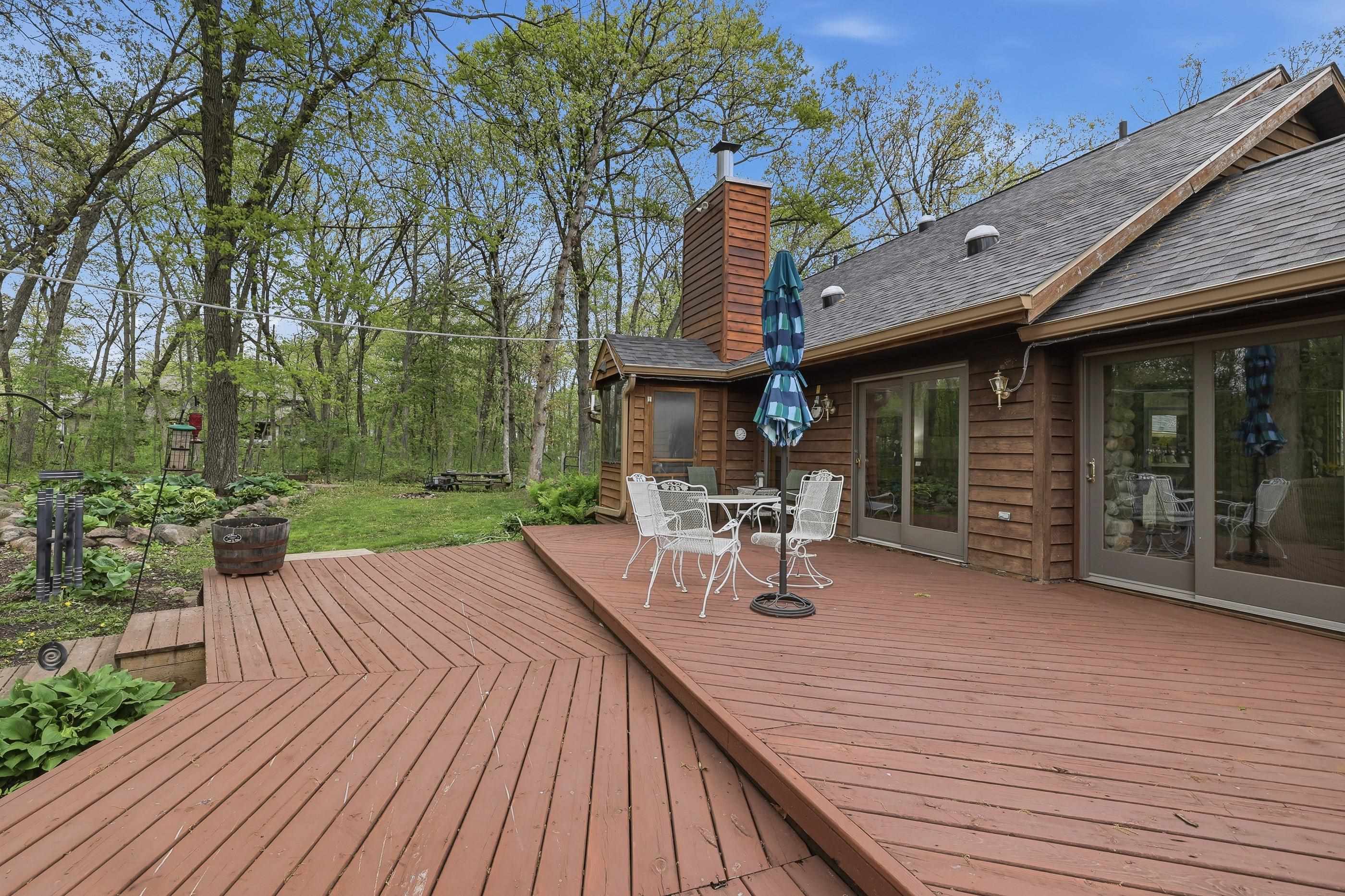 611 HONEY BEAR COURT, Waupaca, Wisconsin 54981, 3 Bedrooms Bedrooms, ,3 BathroomsBathrooms,Residential,For Sale,611 HONEY BEAR COURT,22602201