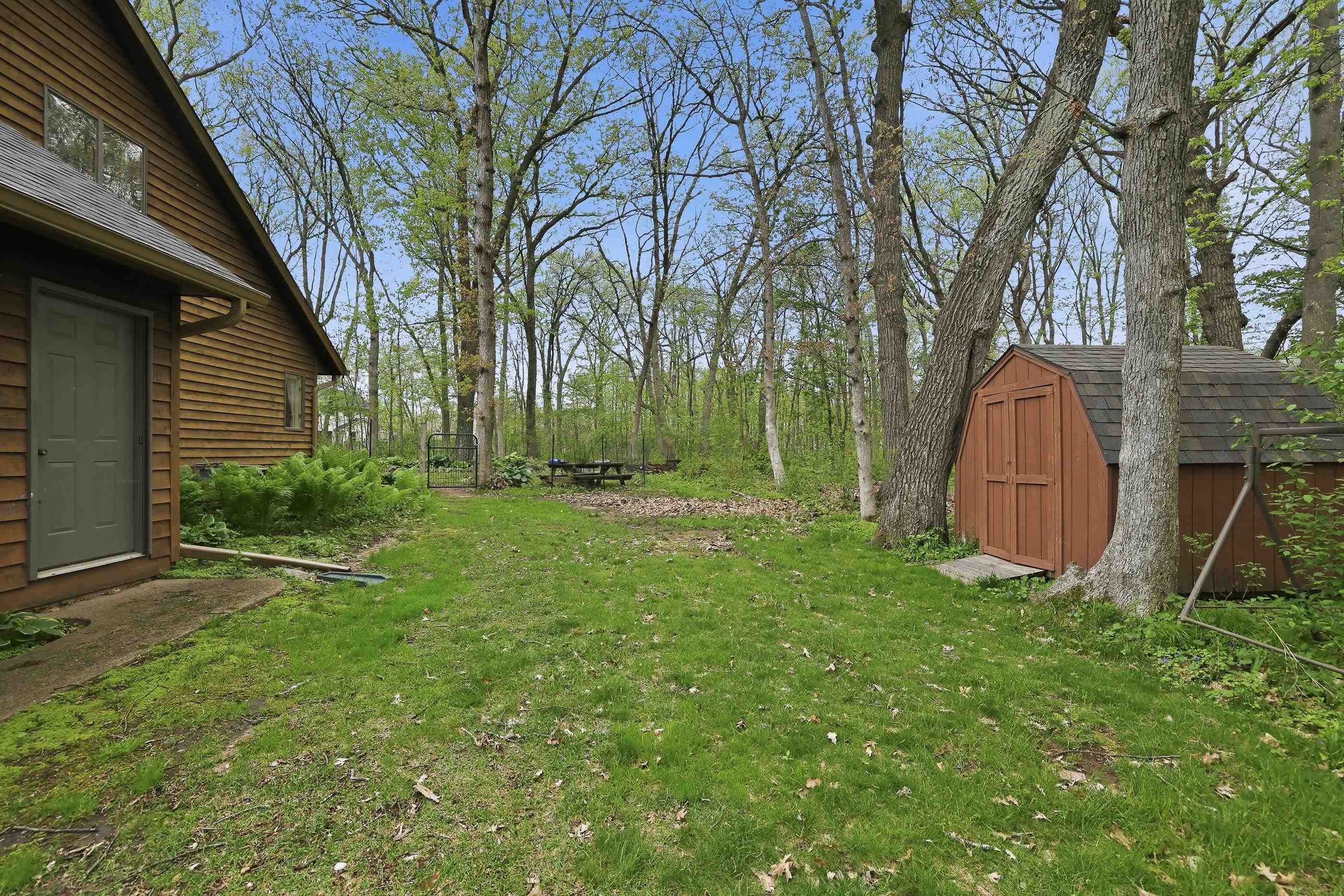 611 HONEY BEAR COURT, Waupaca, Wisconsin 54981, 3 Bedrooms Bedrooms, ,3 BathroomsBathrooms,Residential,For Sale,611 HONEY BEAR COURT,22602201