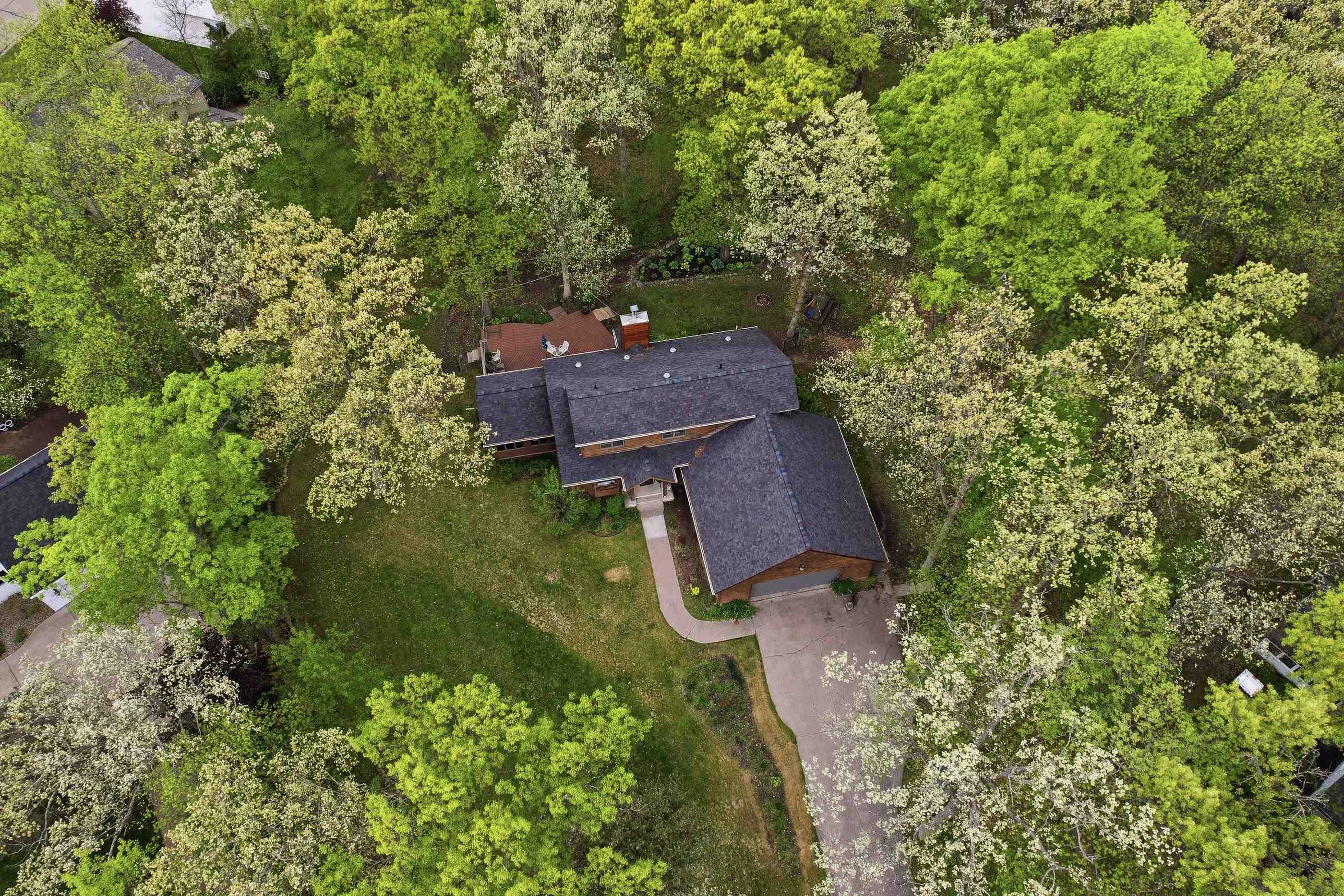 611 HONEY BEAR COURT, Waupaca, Wisconsin 54981, 3 Bedrooms Bedrooms, ,3 BathroomsBathrooms,Residential,For Sale,611 HONEY BEAR COURT,22602201