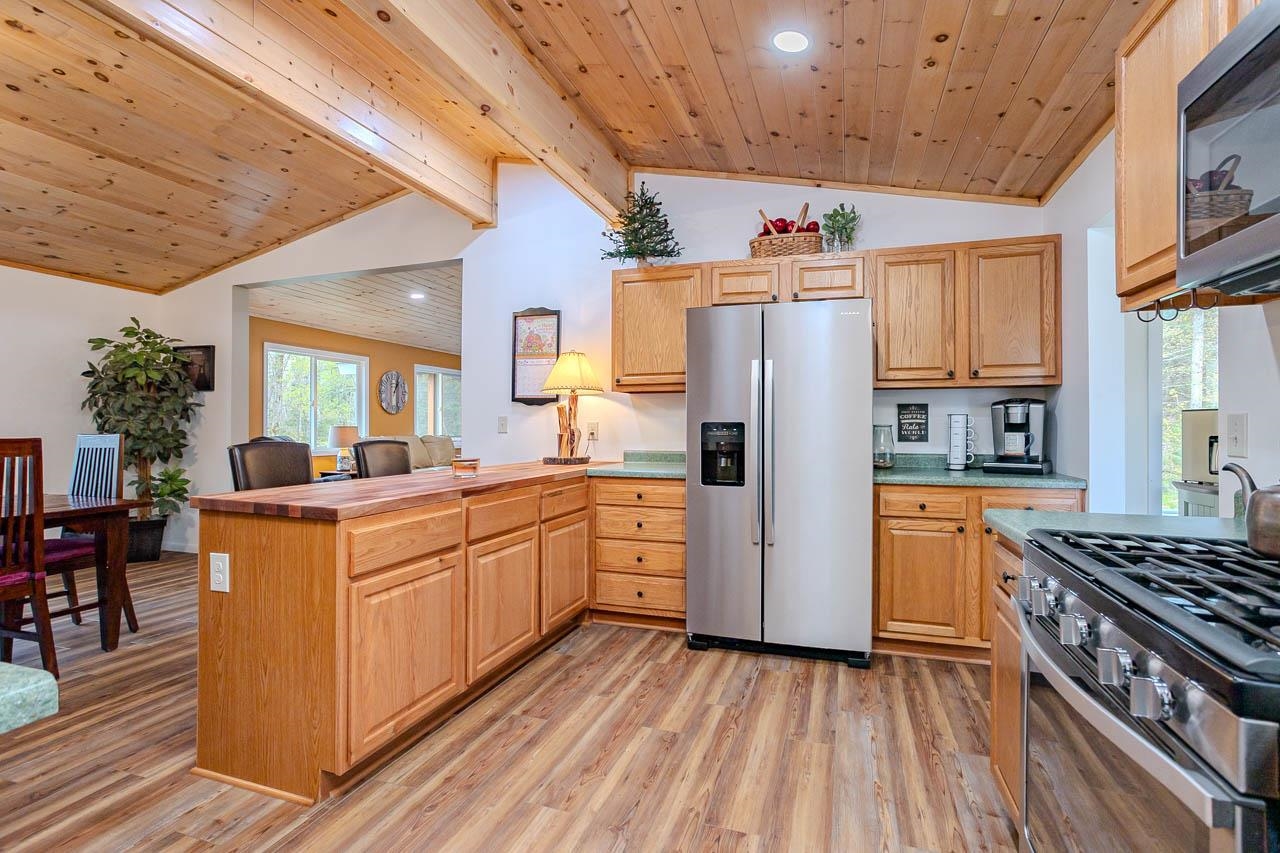 9014 NORTH STAR ROAD, WINCHESTER, Wisconsin 54557, 4 Bedrooms Bedrooms, ,3 BathroomsBathrooms,Residential,For Sale,9014 NORTH STAR ROAD,22602202