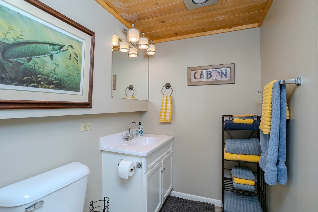 9014 NORTH STAR ROAD, WINCHESTER, Wisconsin 54557, 4 Bedrooms Bedrooms, ,3 BathroomsBathrooms,Residential,For Sale,9014 NORTH STAR ROAD,22602202