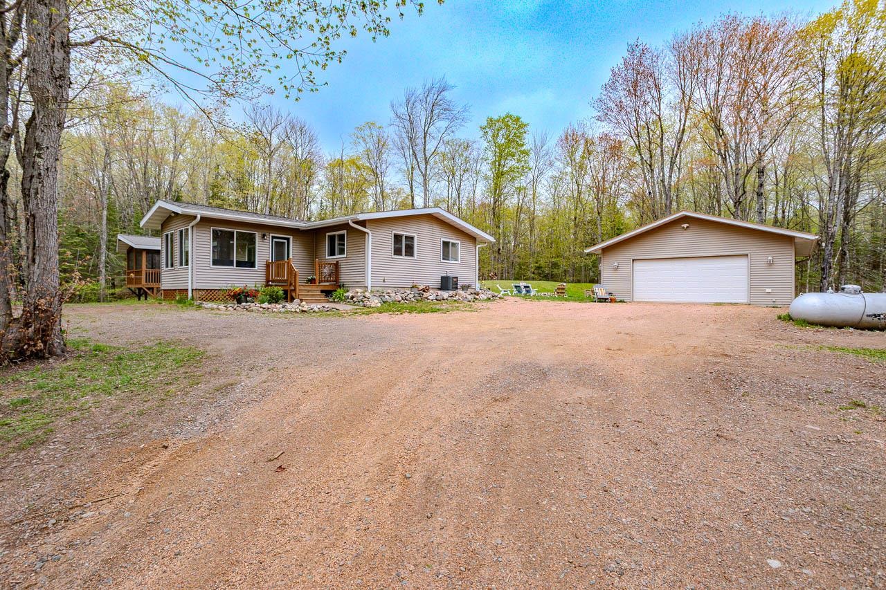 9014 NORTH STAR ROAD, WINCHESTER, Wisconsin 54557, 4 Bedrooms Bedrooms, ,3 BathroomsBathrooms,Residential,For Sale,9014 NORTH STAR ROAD,22602202