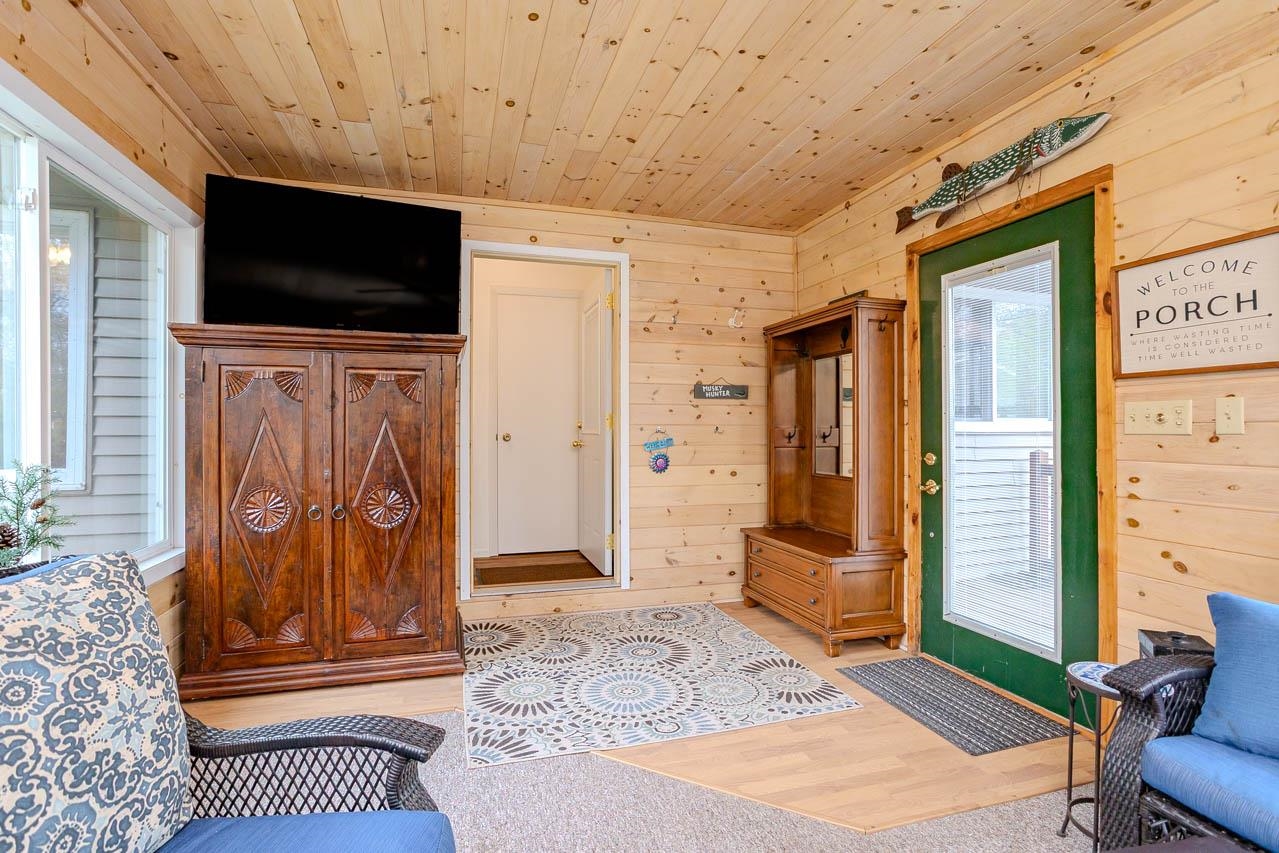 9014 NORTH STAR ROAD, WINCHESTER, Wisconsin 54557, 4 Bedrooms Bedrooms, ,3 BathroomsBathrooms,Residential,For Sale,9014 NORTH STAR ROAD,22602202