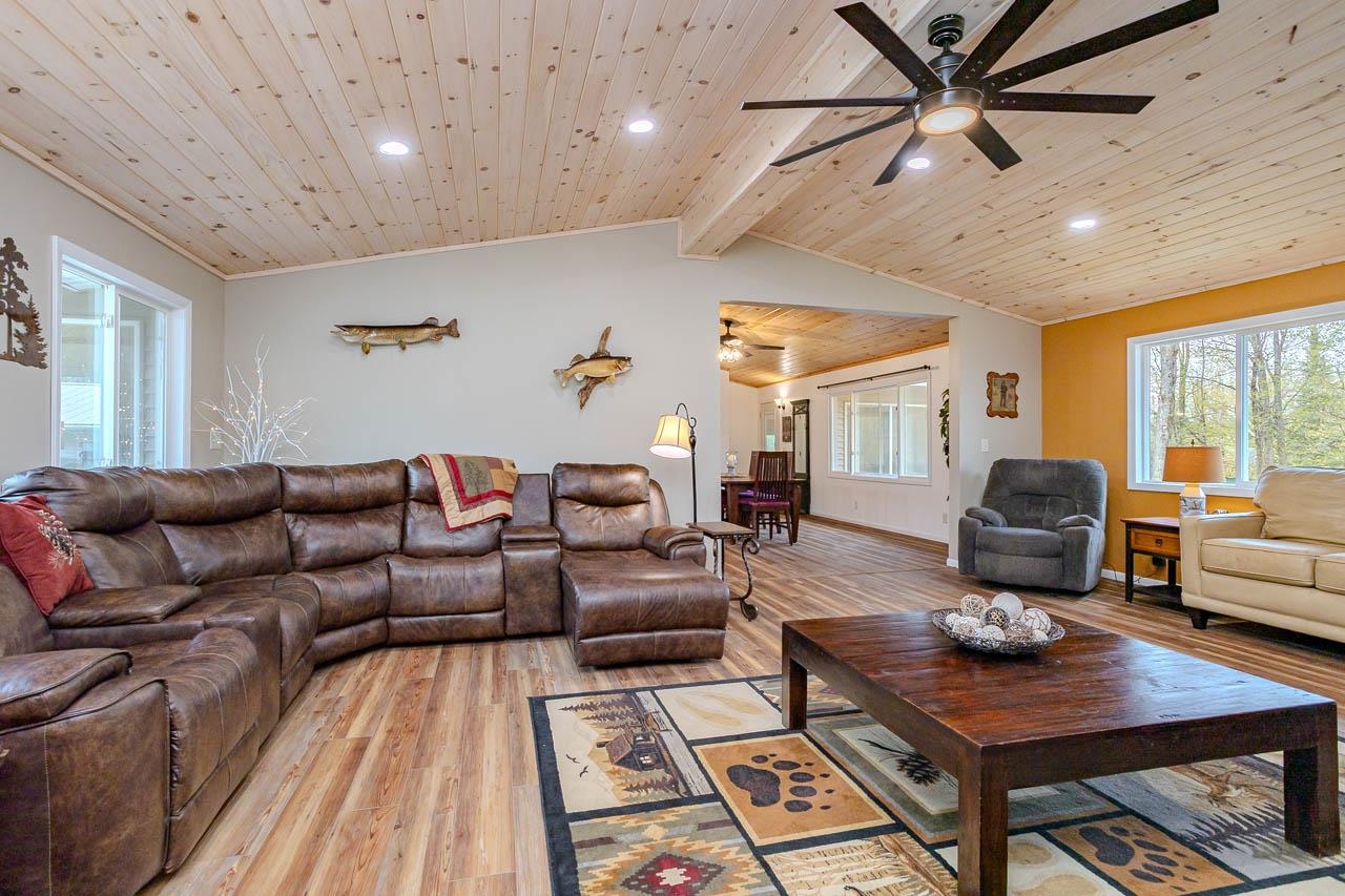 9014 NORTH STAR ROAD, WINCHESTER, Wisconsin 54557, 4 Bedrooms Bedrooms, ,3 BathroomsBathrooms,Residential,For Sale,9014 NORTH STAR ROAD,22602202