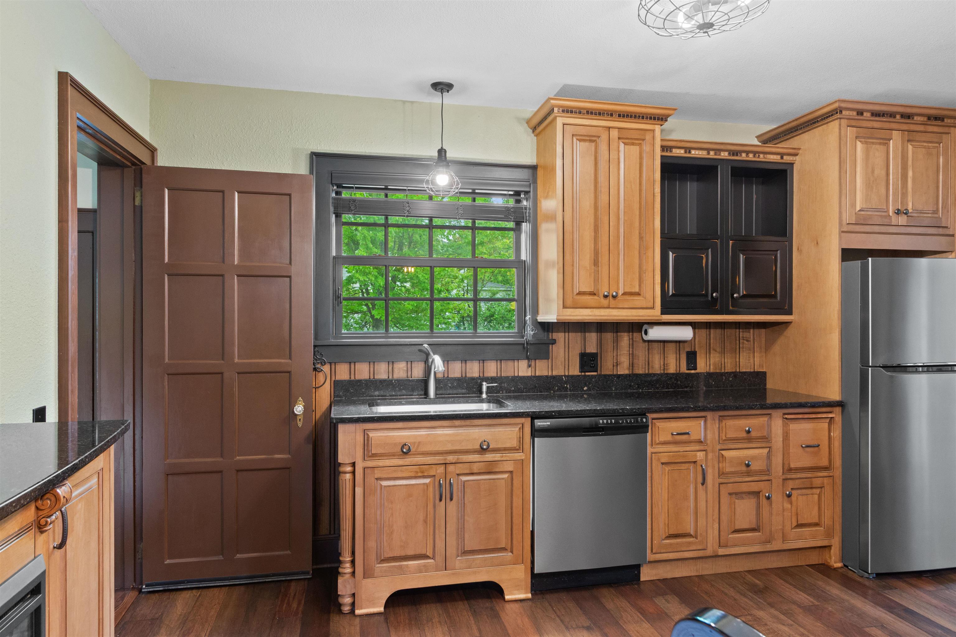 1709 MAIN STREET, Stevens Point, Wisconsin 54481, 3 Bedrooms Bedrooms, ,2 BathroomsBathrooms,Residential,For Sale,1709 MAIN STREET,22602207