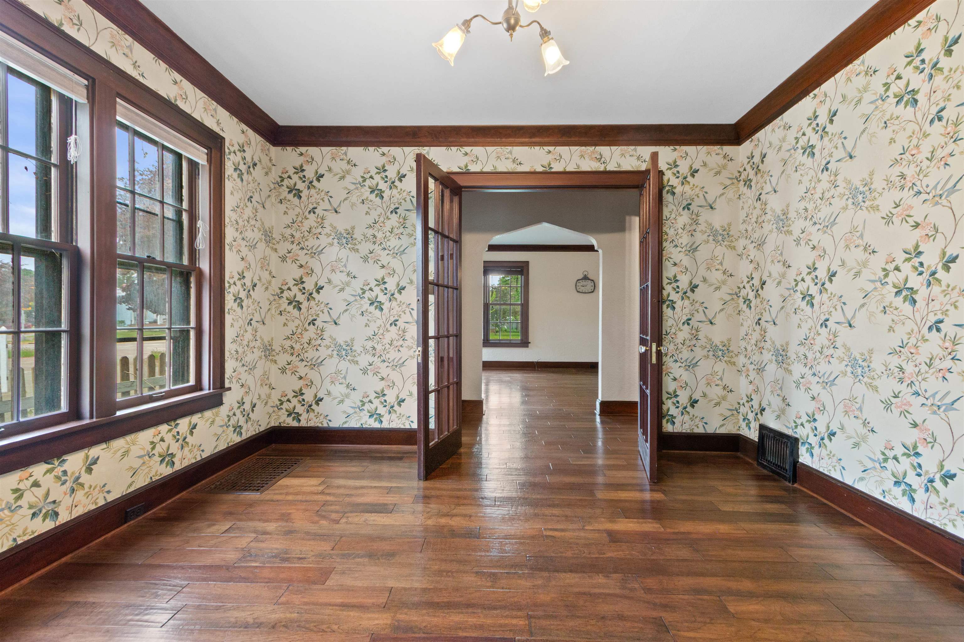 1709 MAIN STREET, Stevens Point, Wisconsin 54481, 3 Bedrooms Bedrooms, ,2 BathroomsBathrooms,Residential,For Sale,1709 MAIN STREET,22602207