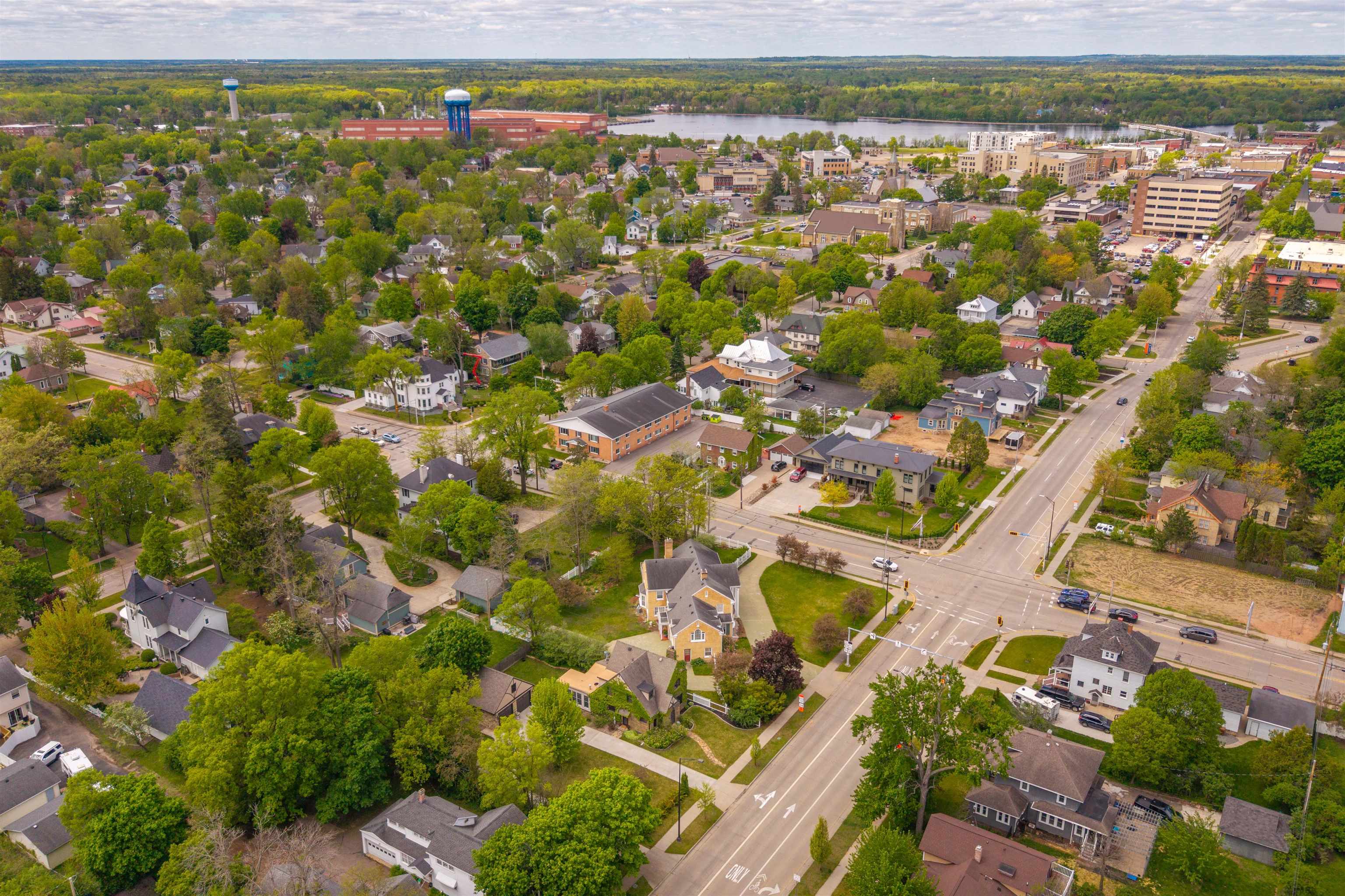 1709 MAIN STREET, Stevens Point, Wisconsin 54481, 3 Bedrooms Bedrooms, ,2 BathroomsBathrooms,Residential,For Sale,1709 MAIN STREET,22602207