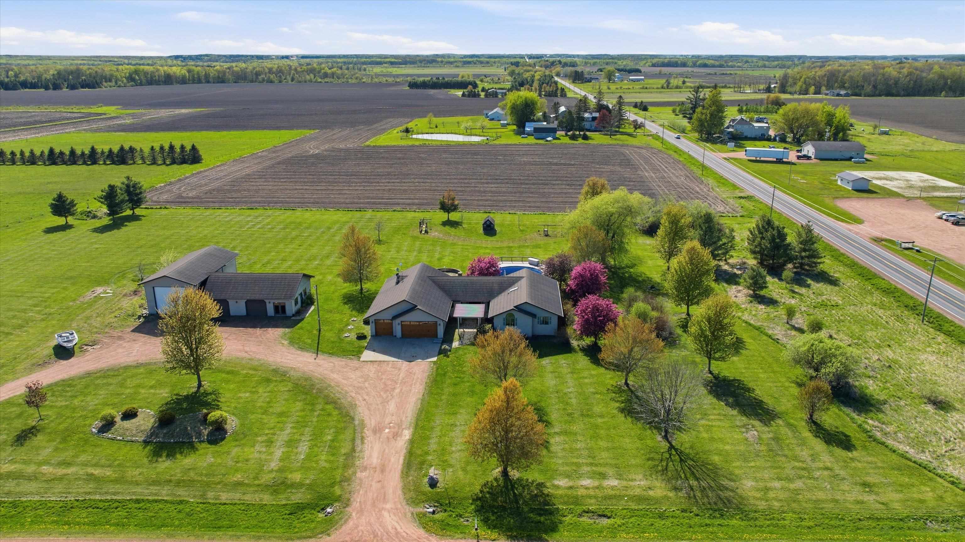 207900 ABE LINCOLN AVENUE, Marshfield, Wisconsin 54449, 3 Bedrooms Bedrooms, ,3 BathroomsBathrooms,Residential,For Sale,207900 ABE LINCOLN AVENUE,22602211