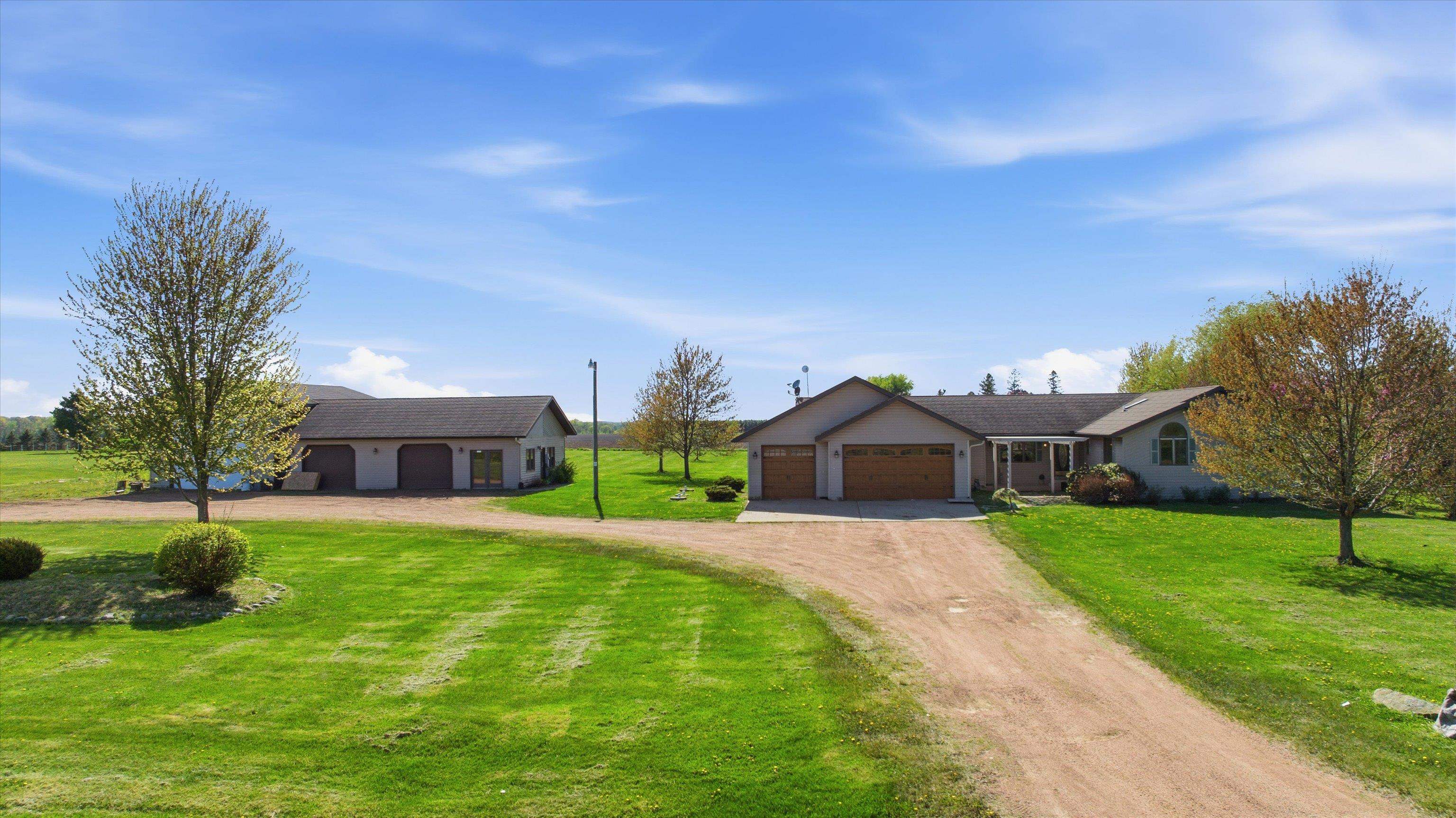 207900 ABE LINCOLN AVENUE, Marshfield, Wisconsin 54449, 3 Bedrooms Bedrooms, ,3 BathroomsBathrooms,Residential,For Sale,207900 ABE LINCOLN AVENUE,22602211