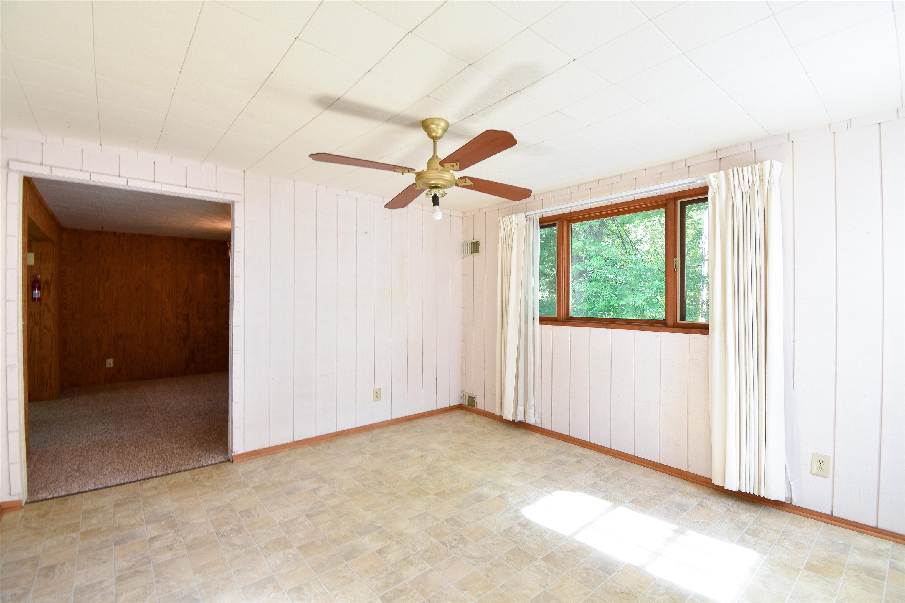 902 ROCKY RIDGE DRIVE, Stevens Point, Wisconsin 54482, 3 Bedrooms Bedrooms, ,1 BathroomBathrooms,Residential,For Sale,902 ROCKY RIDGE DRIVE,22602212