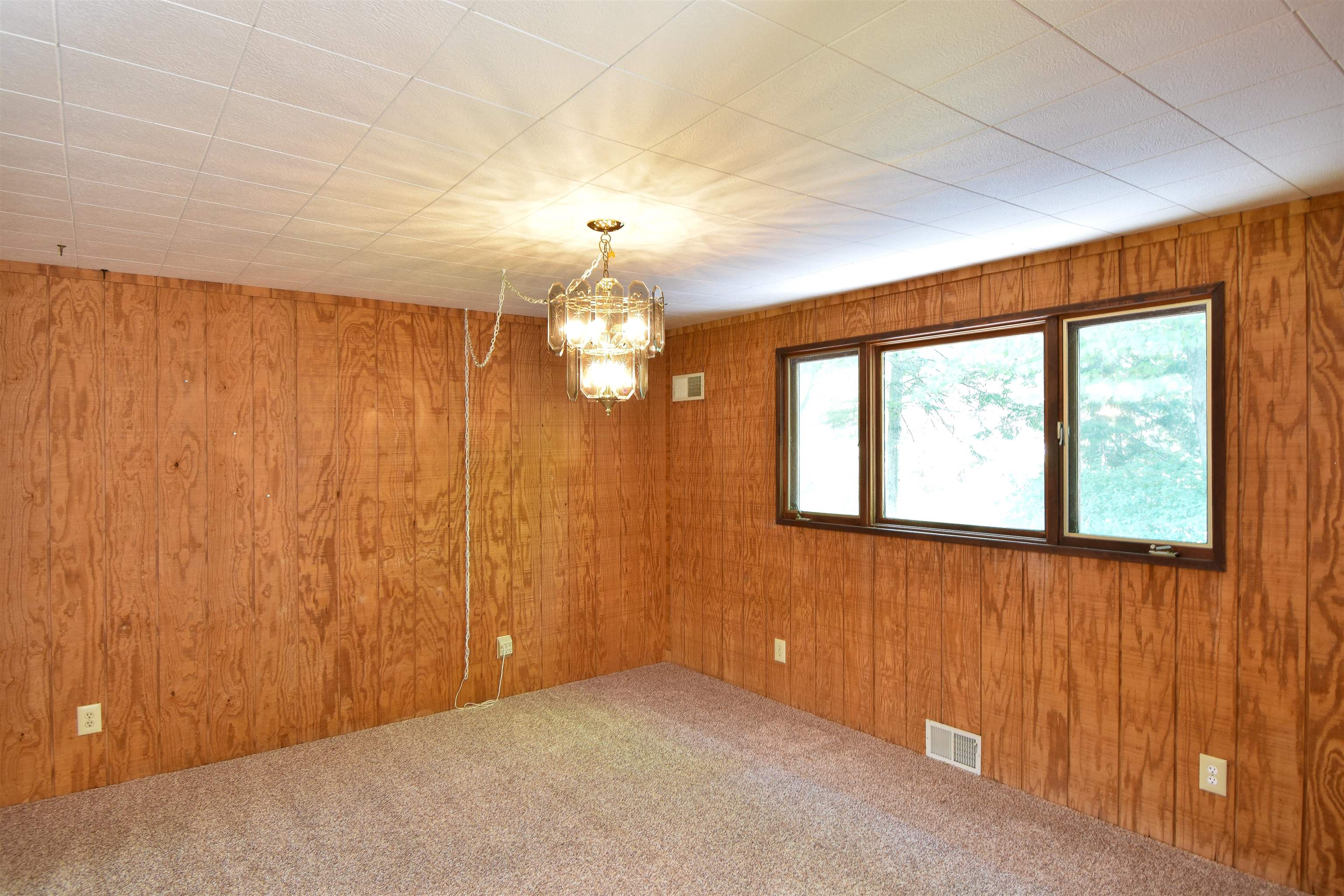 902 ROCKY RIDGE DRIVE, Stevens Point, Wisconsin 54482, 3 Bedrooms Bedrooms, ,1 BathroomBathrooms,Residential,For Sale,902 ROCKY RIDGE DRIVE,22602212