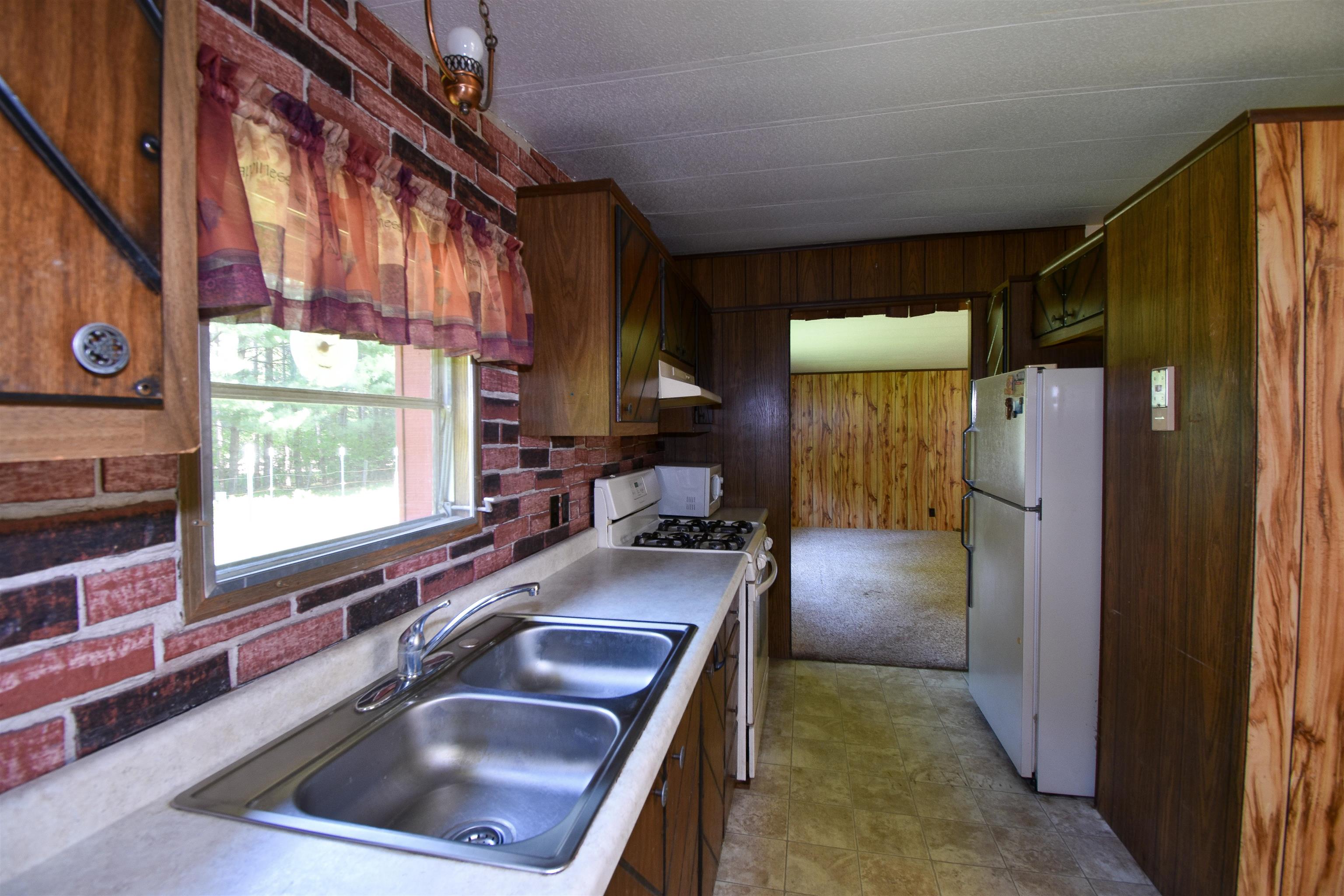 902 ROCKY RIDGE DRIVE, Stevens Point, Wisconsin 54482, 3 Bedrooms Bedrooms, ,1 BathroomBathrooms,Residential,For Sale,902 ROCKY RIDGE DRIVE,22602212