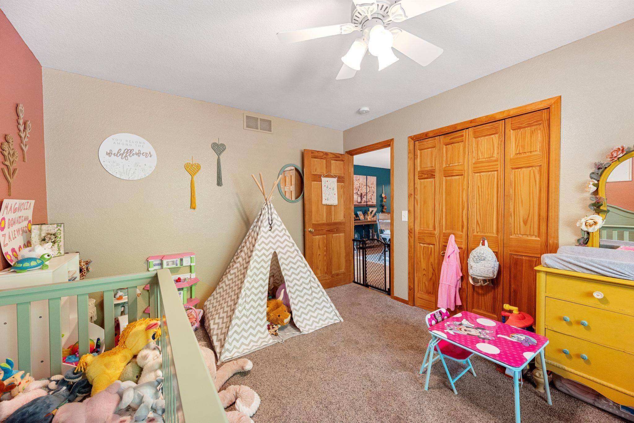 3321 ROSEWOOD DRIVE, Plover, Wisconsin 54467, 3 Bedrooms Bedrooms, ,2 BathroomsBathrooms,Residential,For Sale,3321 ROSEWOOD DRIVE,22602213