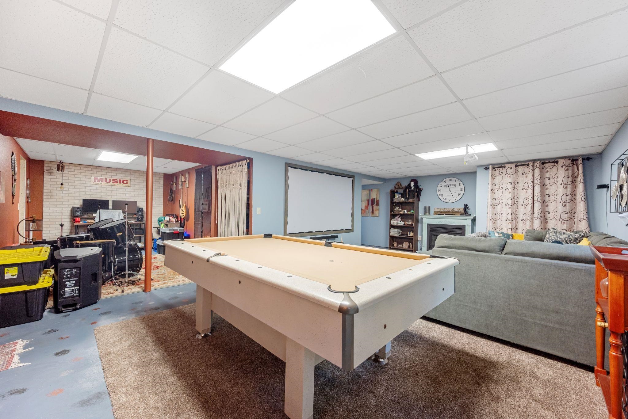 3321 ROSEWOOD DRIVE, Plover, Wisconsin 54467, 3 Bedrooms Bedrooms, ,2 BathroomsBathrooms,Residential,For Sale,3321 ROSEWOOD DRIVE,22602213