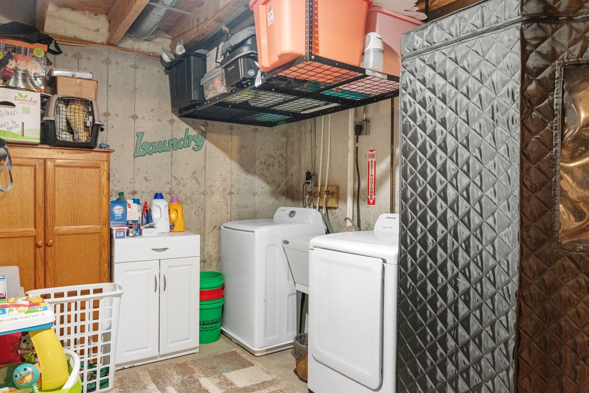 3321 ROSEWOOD DRIVE, Plover, Wisconsin 54467, 3 Bedrooms Bedrooms, ,2 BathroomsBathrooms,Residential,For Sale,3321 ROSEWOOD DRIVE,22602213