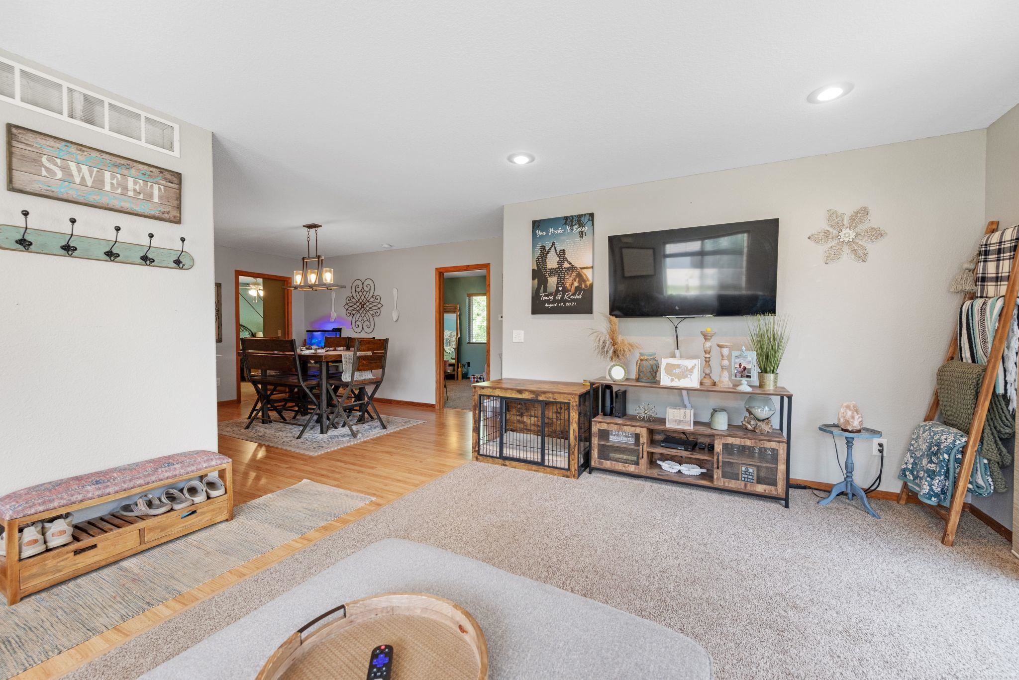 3321 ROSEWOOD DRIVE, Plover, Wisconsin 54467, 3 Bedrooms Bedrooms, ,2 BathroomsBathrooms,Residential,For Sale,3321 ROSEWOOD DRIVE,22602213