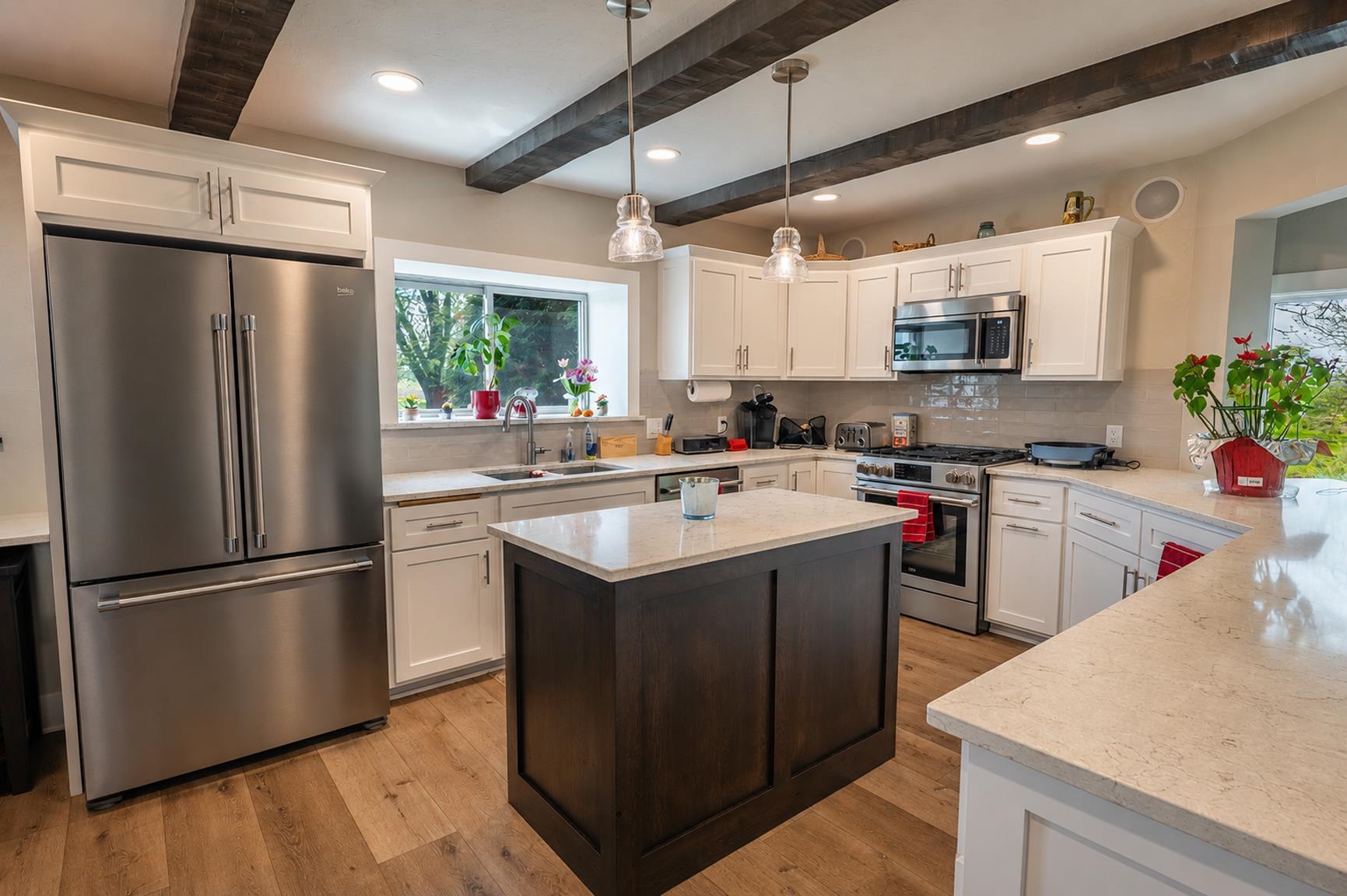 11101 ROBIN ROAD, Marshfield, Wisconsin 54449, 4 Bedrooms Bedrooms, ,3 BathroomsBathrooms,Residential,For Sale,11101 ROBIN ROAD,22602216