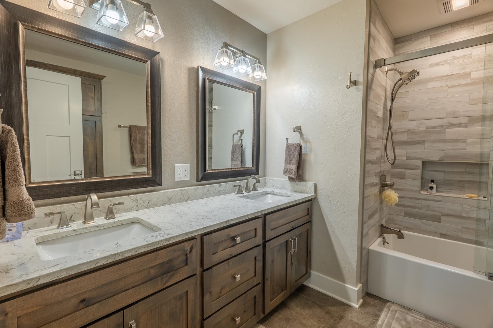 11101 ROBIN ROAD, Marshfield, Wisconsin 54449, 4 Bedrooms Bedrooms, ,3 BathroomsBathrooms,Residential,For Sale,11101 ROBIN ROAD,22602216