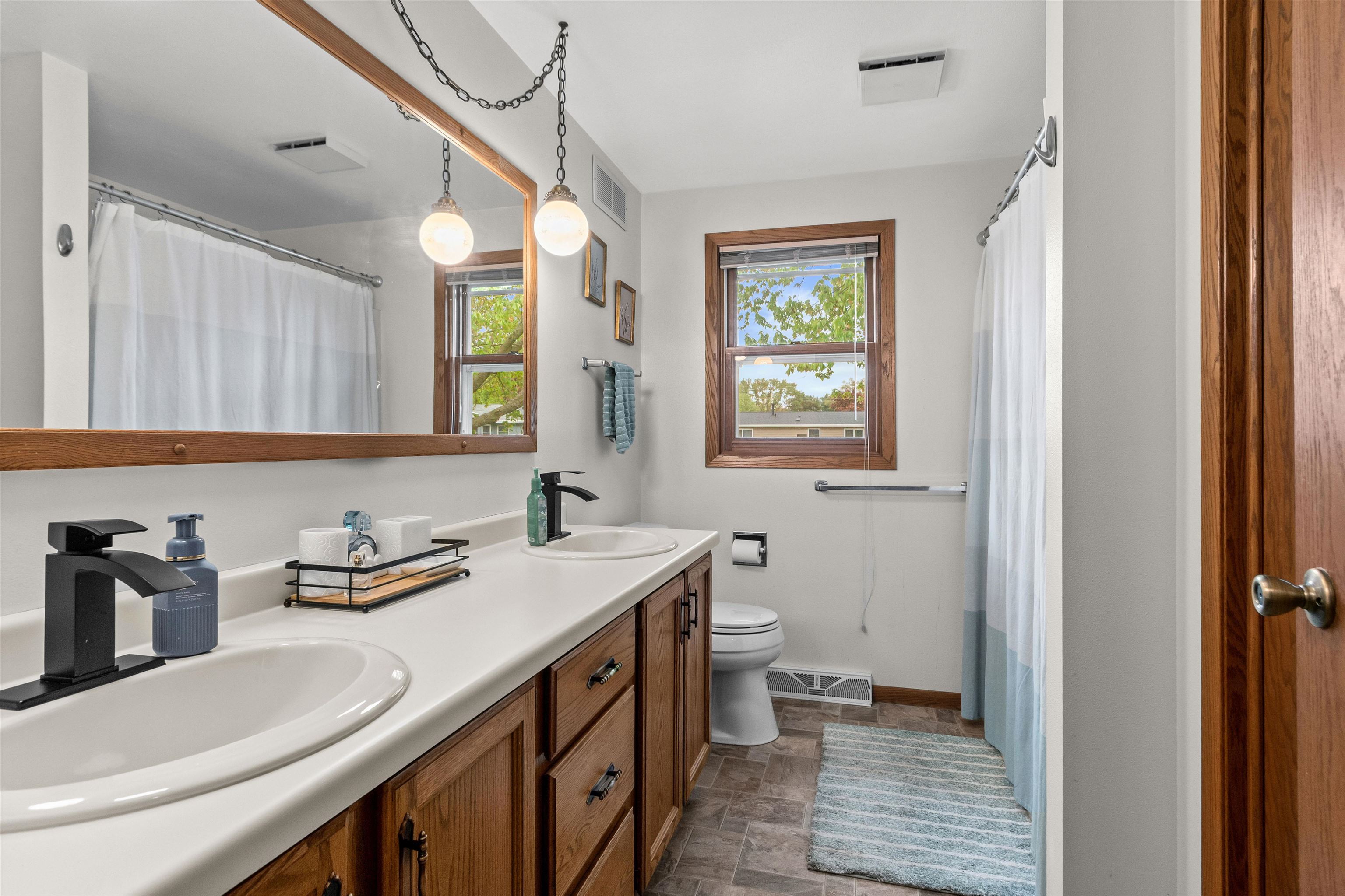2931 4TH STREET SOUTH, Wisconsin Rapids, Wisconsin 54494, 2 Bedrooms Bedrooms, ,2 BathroomsBathrooms,Residential,For Sale,2931 4TH STREET SOUTH,22602217