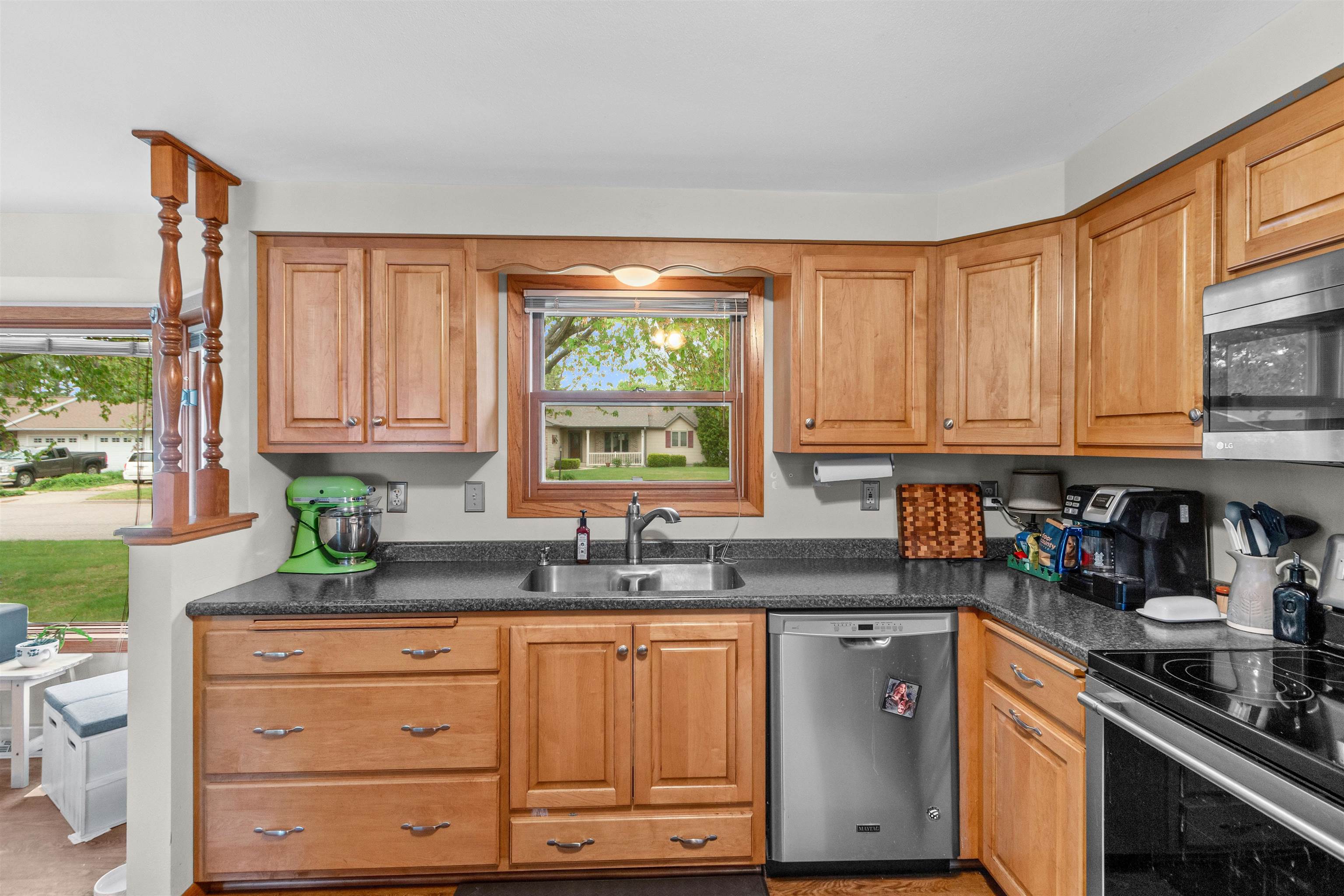 2931 4TH STREET SOUTH, Wisconsin Rapids, Wisconsin 54494, 2 Bedrooms Bedrooms, ,2 BathroomsBathrooms,Residential,For Sale,2931 4TH STREET SOUTH,22602217