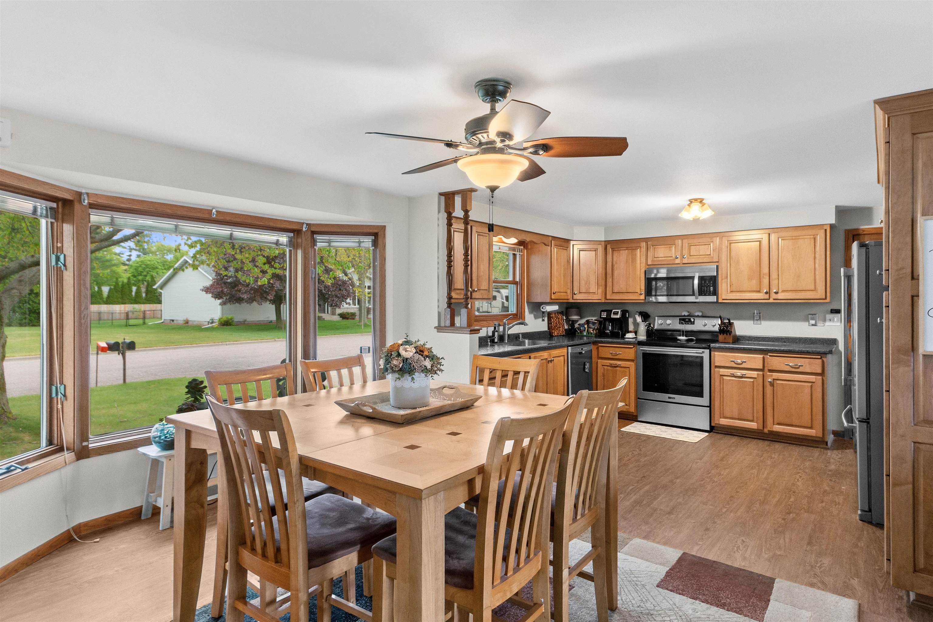2931 4TH STREET SOUTH, Wisconsin Rapids, Wisconsin 54494, 2 Bedrooms Bedrooms, ,2 BathroomsBathrooms,Residential,For Sale,2931 4TH STREET SOUTH,22602217
